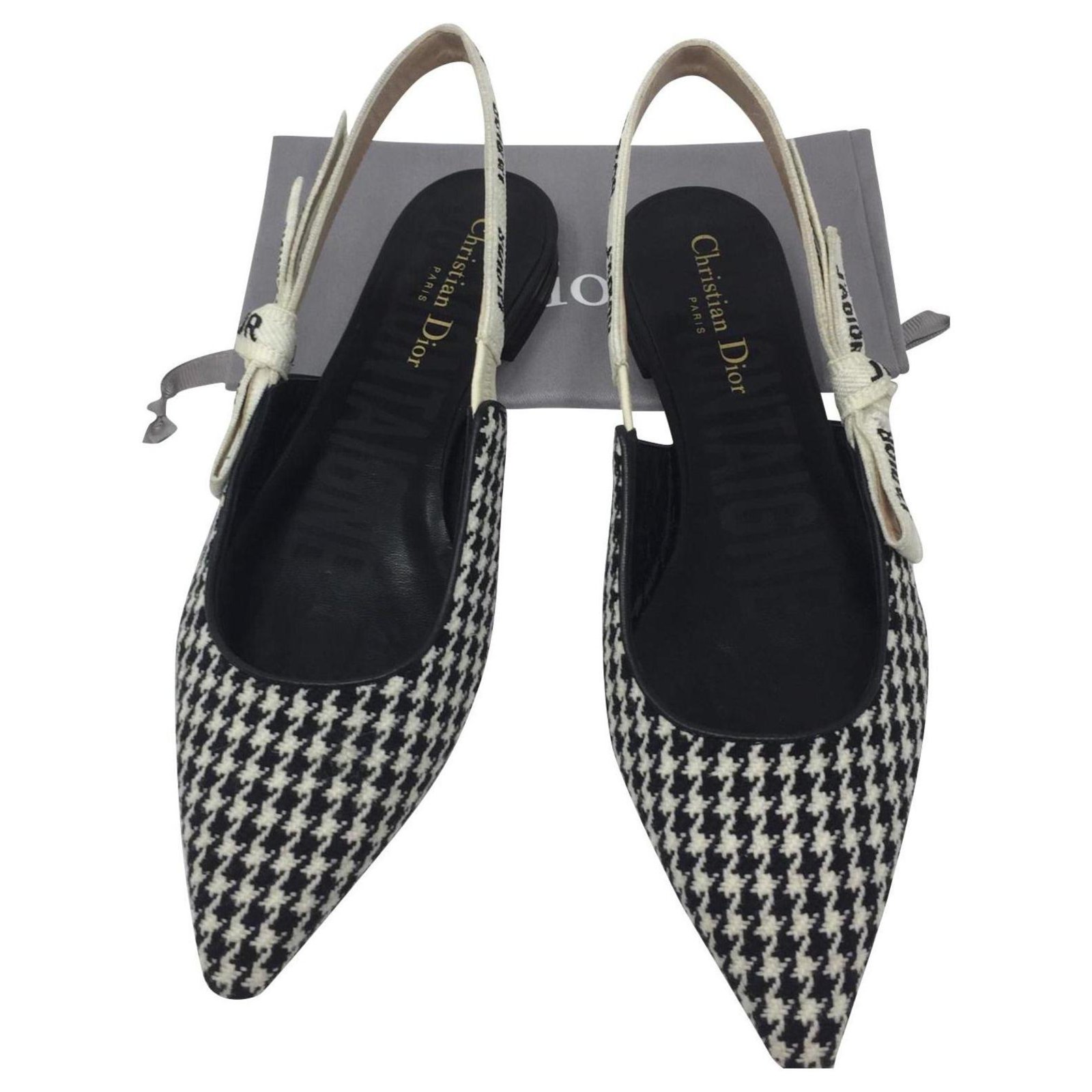 ballerina flats with ribbon