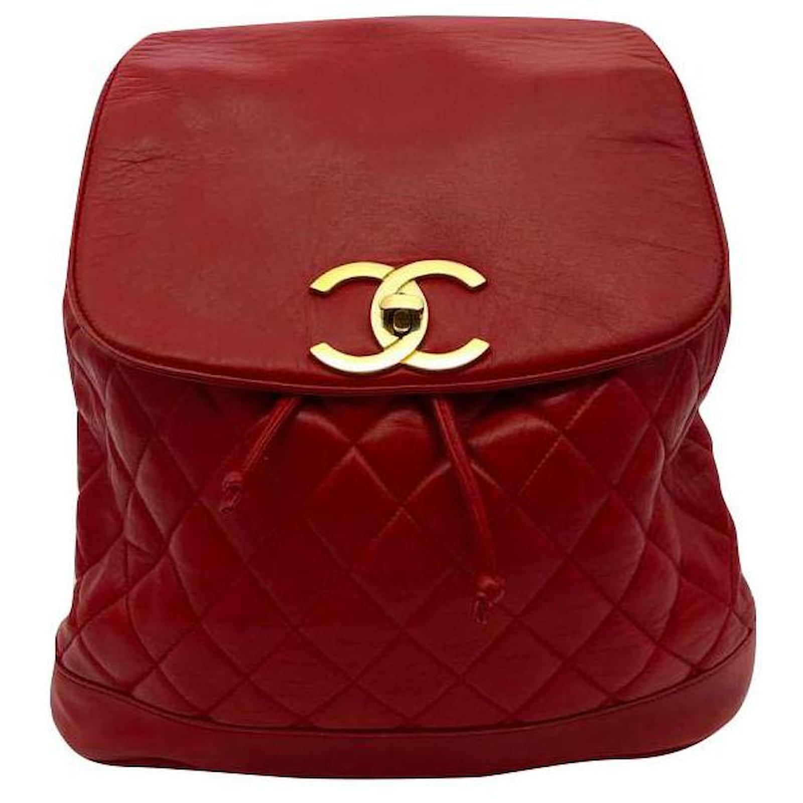 Chanel, Timeless model, CIRCA 1980 Red Leather ref.190842 - Joli Closet
