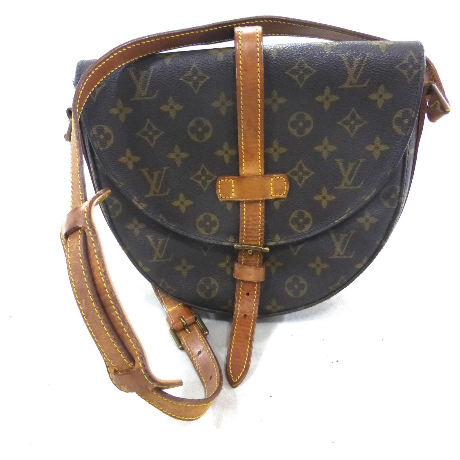 Louis Vuitton Chantilly Leather Handbag