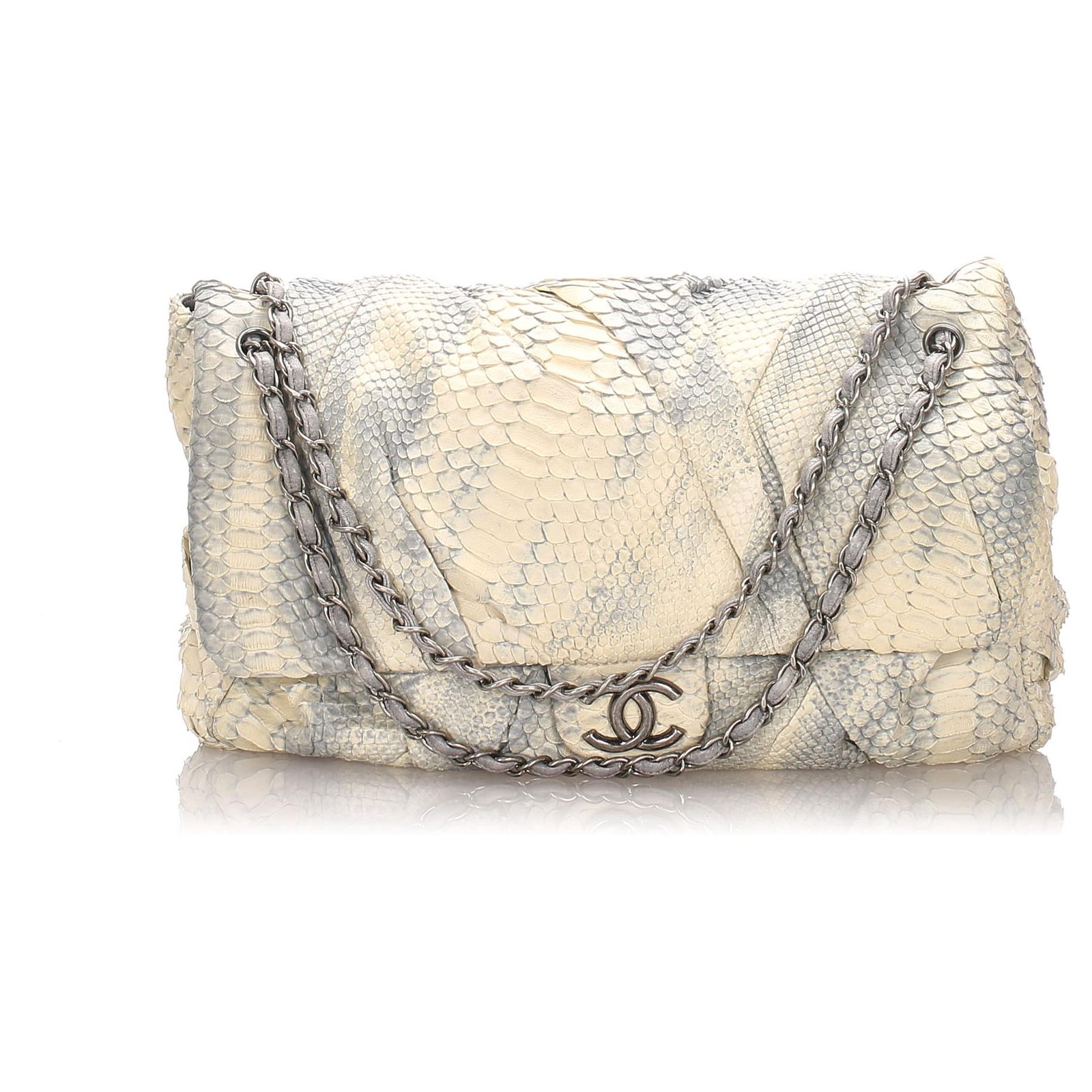 Timeless Chanel White Jumbo XL Python Twisted Flap Bag Blue Leather  ref.194773 - Joli Closet