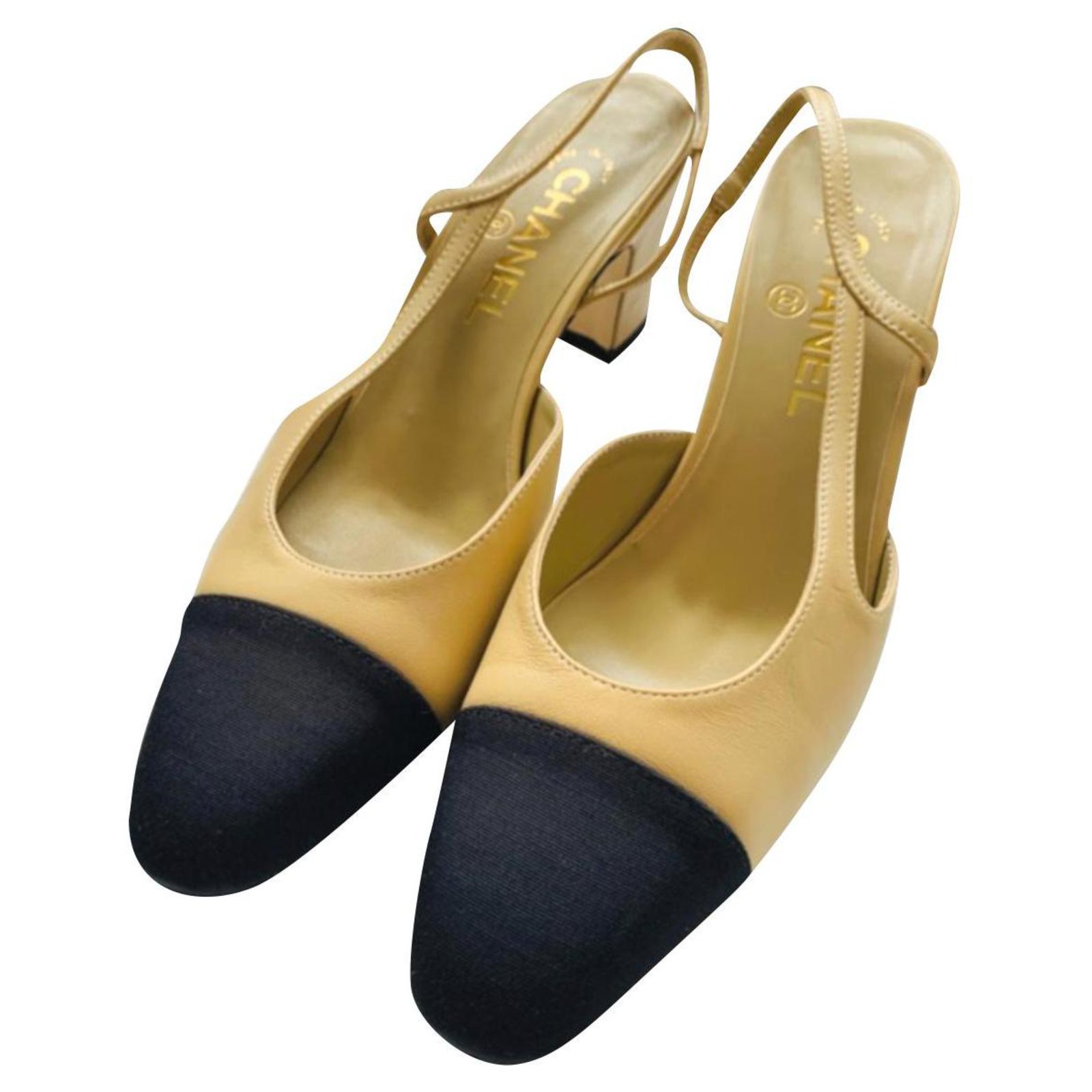 Leather heels Chanel Beige size 38 EU in Leather - 36332858