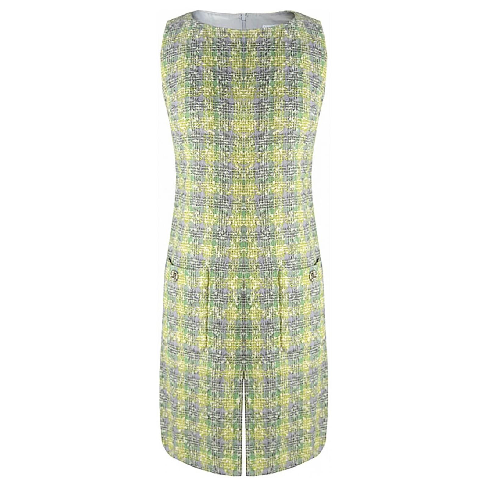 Chanel vestito di tweed blu giallo Multicolore ref.197894 - Joli Closet