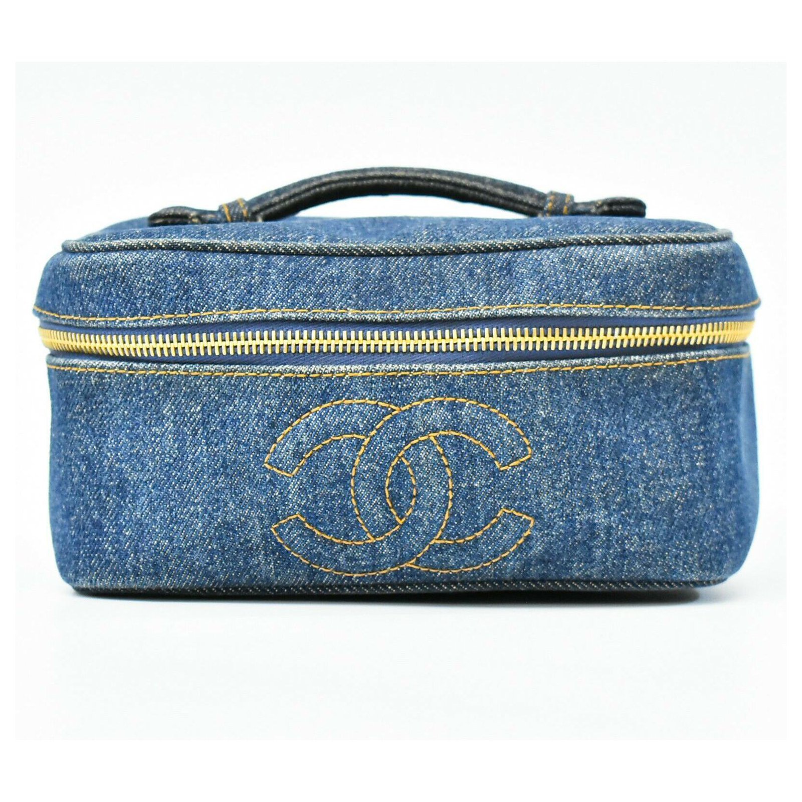 Chanel clutch bag Blue Denim ref.197917 - Joli Closet
