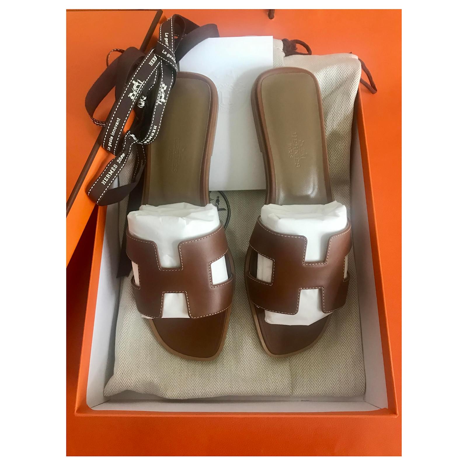 Hermès Oran 38,5 Sandals Leather Brown 