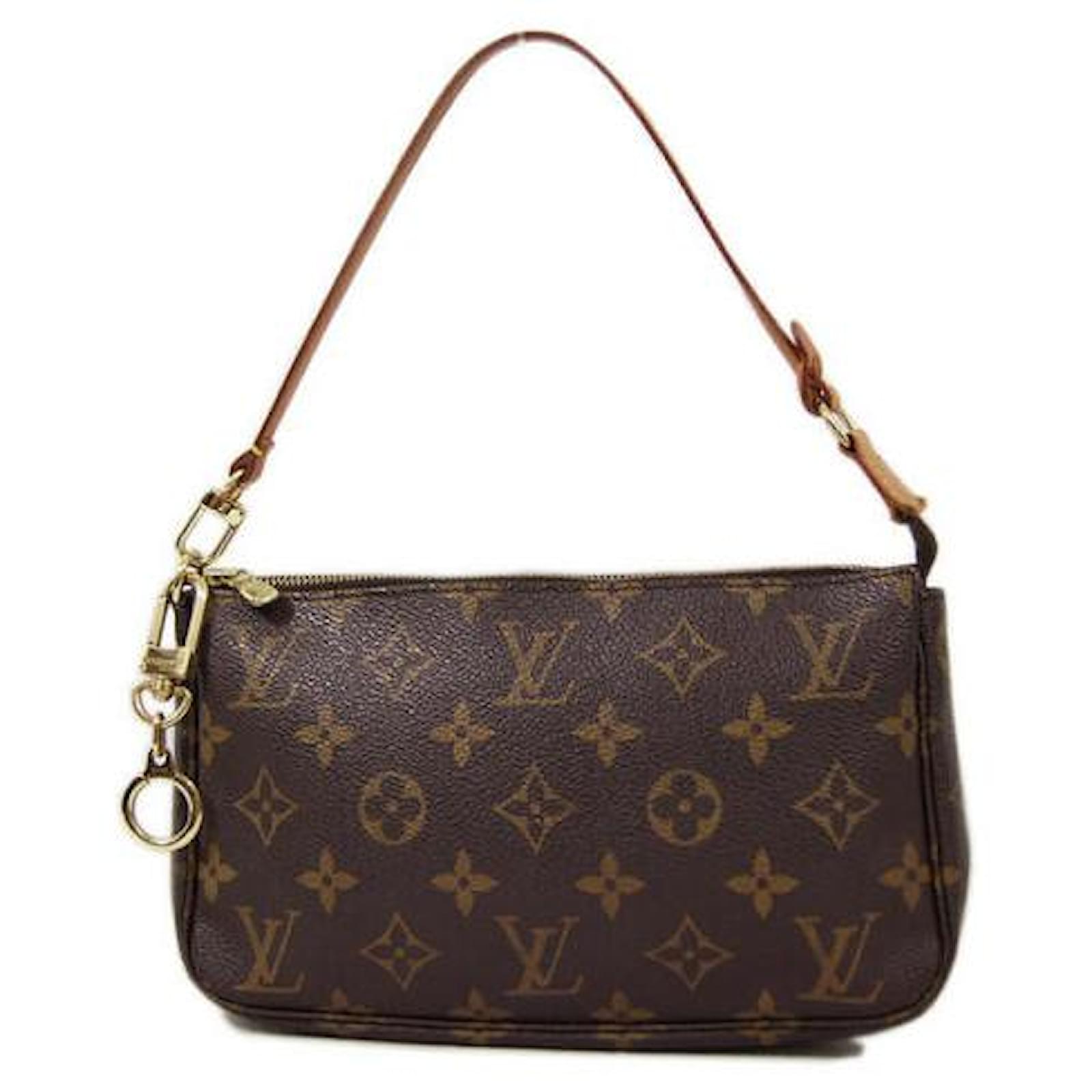 louis vuitton pochette clutch