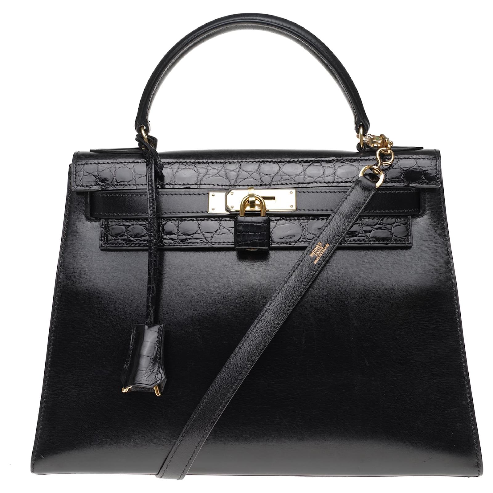 Splendido Hermès Kelly 32 sellino con cinturino in pelle box personalizzata  nera con coccodrillo nero, finiture in metallo placcato oro Pelli esotiche  ref.200731 - Joli Closet