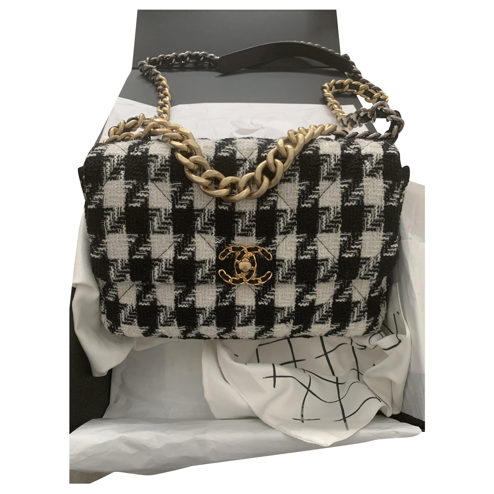 chanel 19 houndstooth