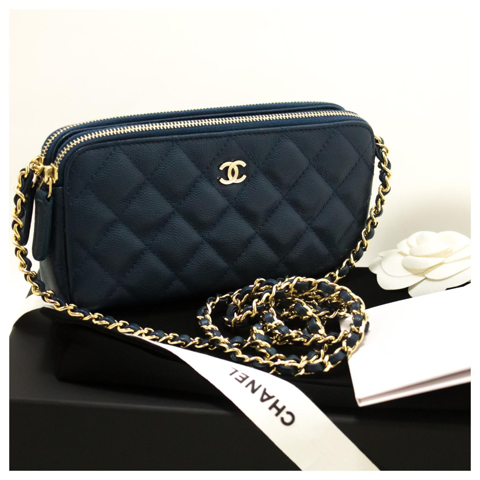 Chanel zip wallet in caviar
