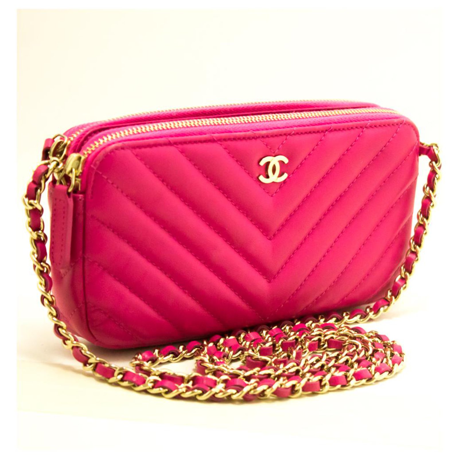 CHANEL Hot Pink Wallet On Chain WOC lined Zip Chain Shoulder Bag Leather  ref.204029 - Joli Closet
