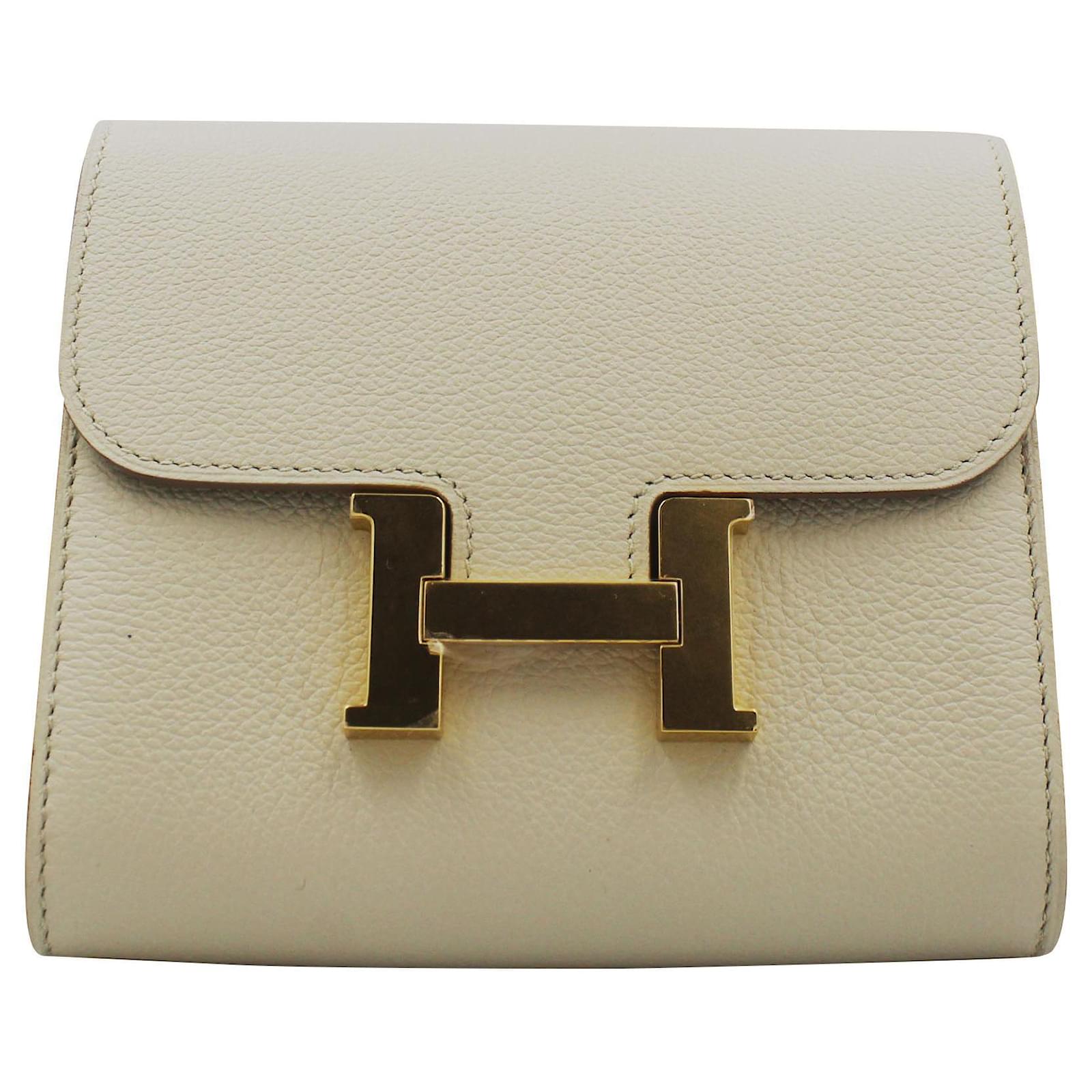 constance compact wallet