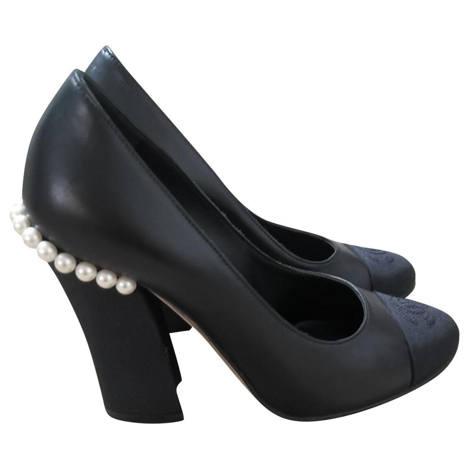 Chanel black pearl pumps shoes EU36.5 Leather ref.205473 - Joli Closet