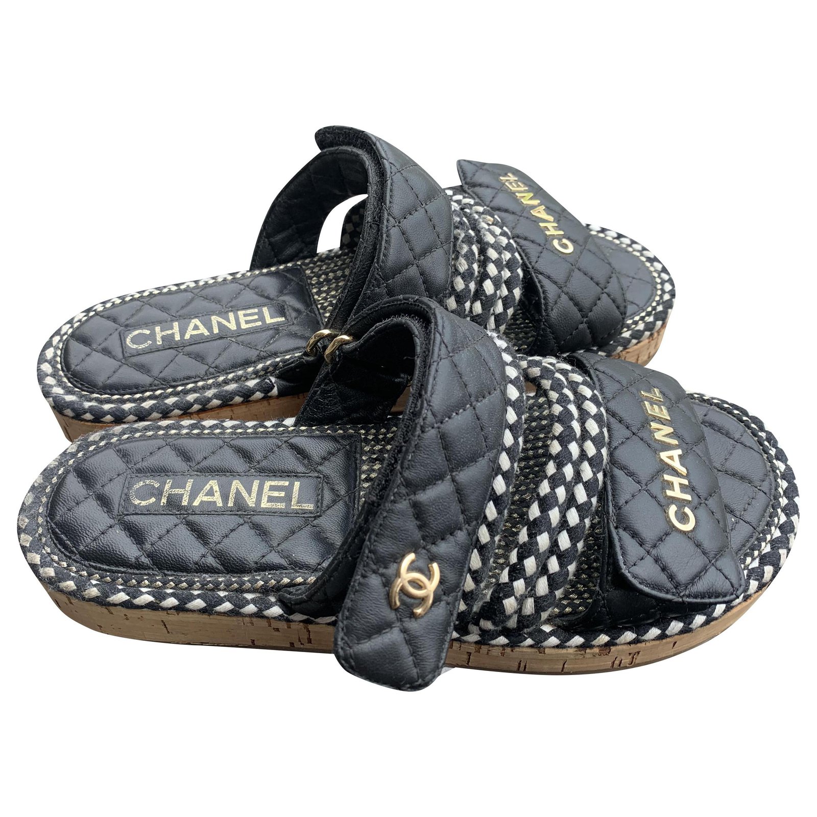Chanel Mules Black Lambskin ref.205622 - Joli Closet