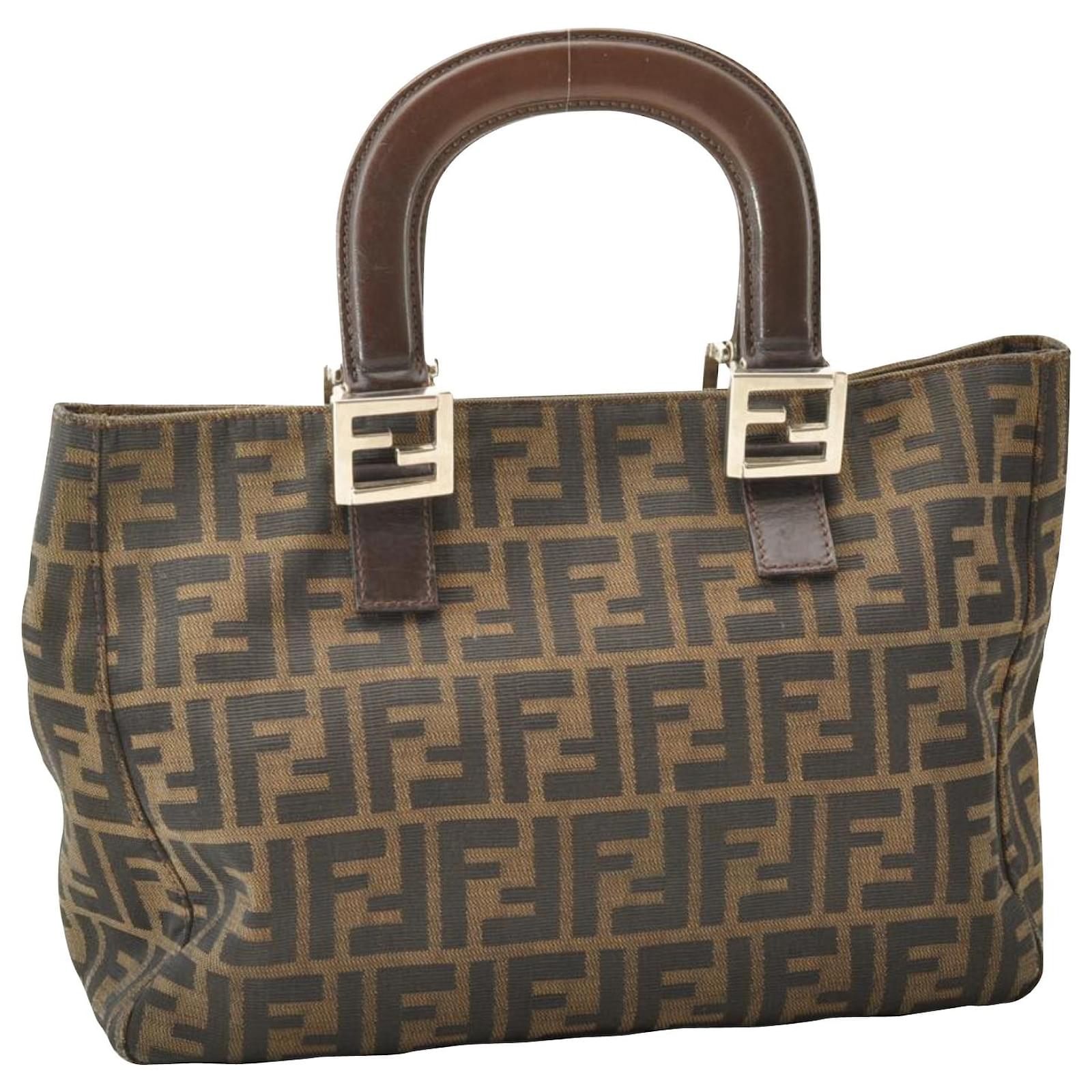 fendi logo handbolsa