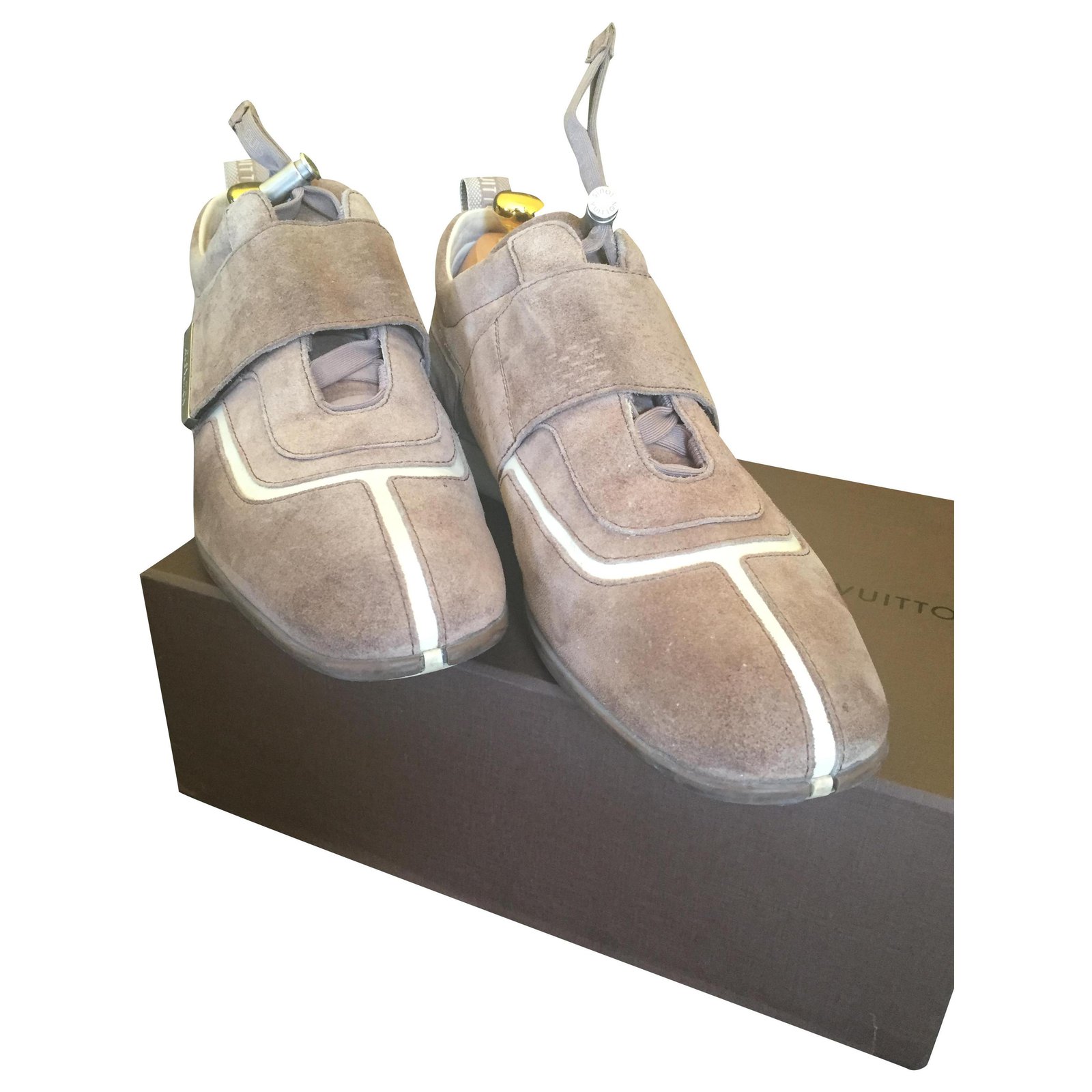 Louis Vuitton T-Strap Shoes