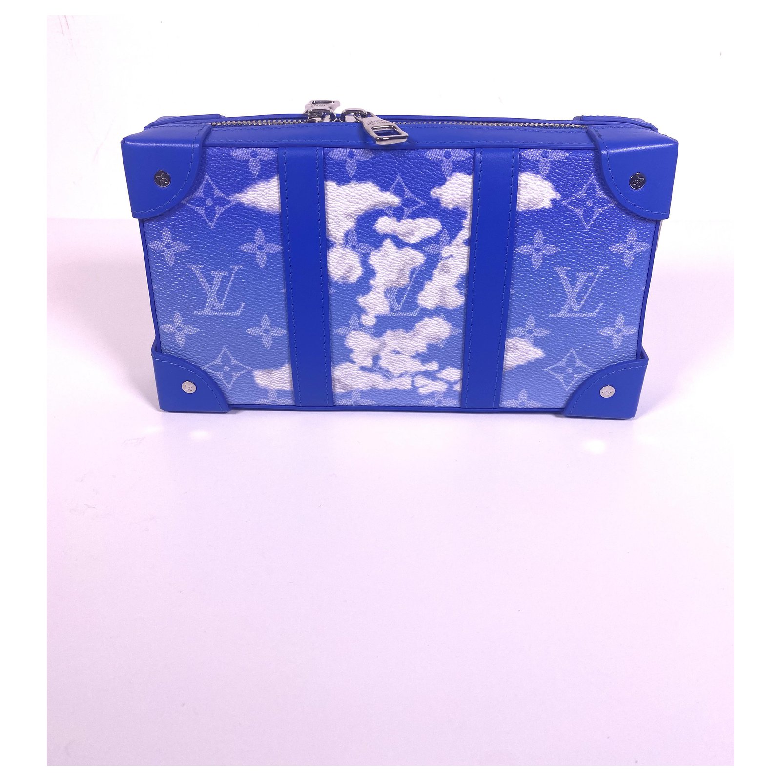 Louis Vuitton Soft Trunk Wallet Blue Cloth ref.210469 - Joli Closet