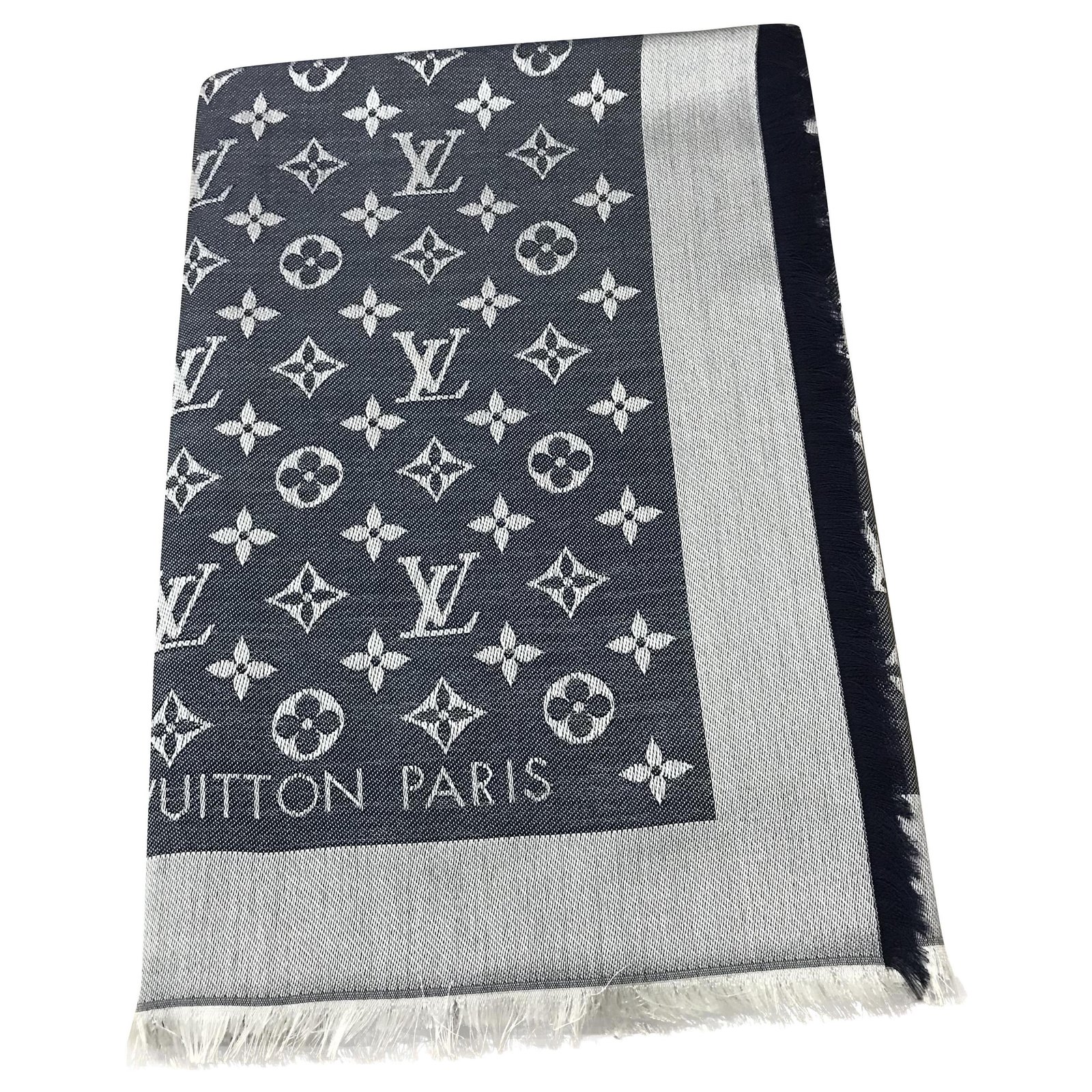 Scialle Louis Vuitton monogram denim  Louis vuitton monogram, Louis vuitton,  Scialle