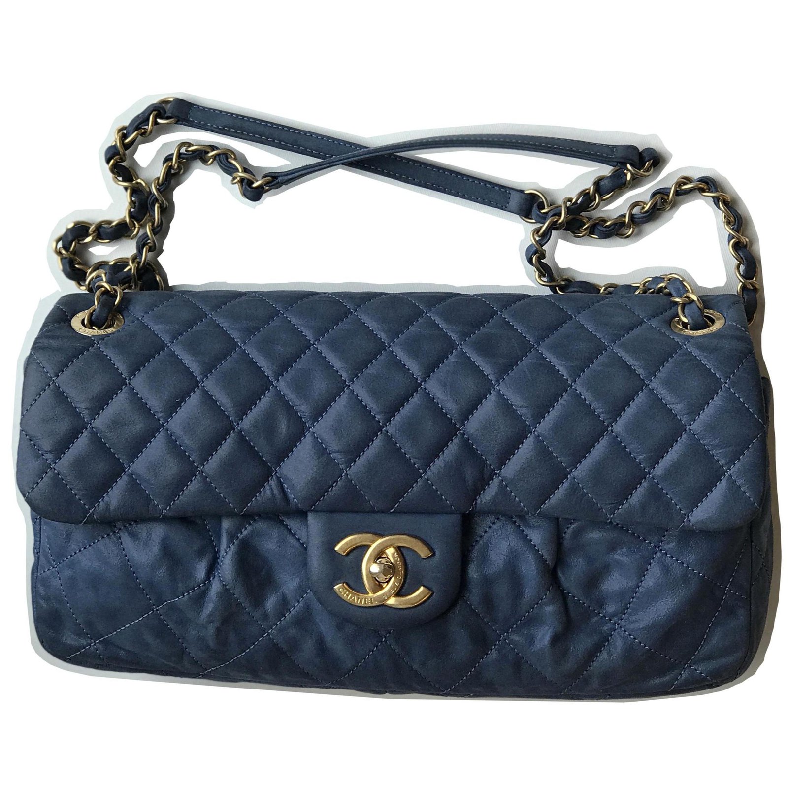 Timeless Chanel Leather Flap Bag 29 cm Classic w/ box and dustbag Blue  Light blue Dark blue ref.215359 - Joli Closet