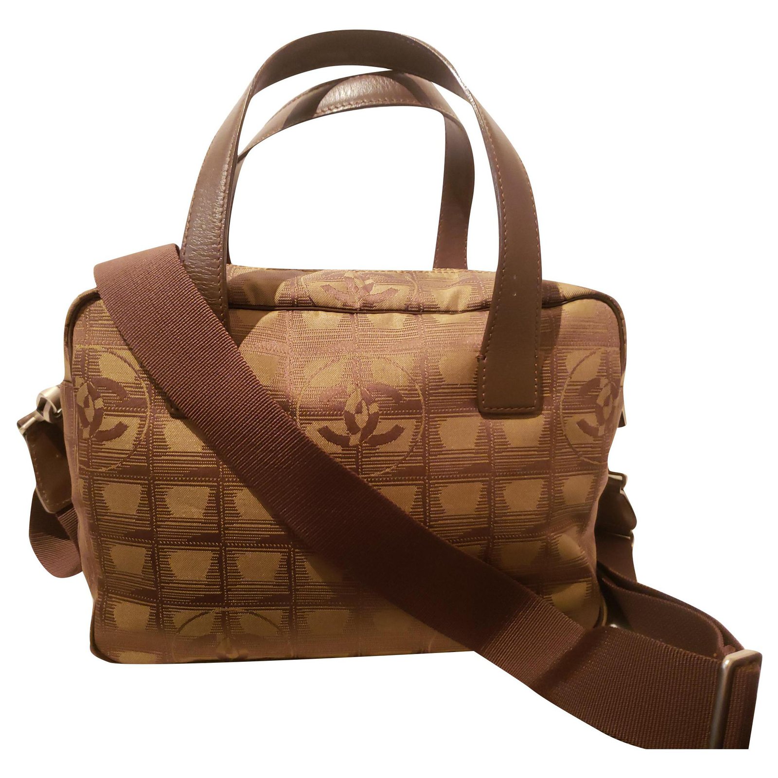 Trendy CC Chanel Crossbody bag Travel small line Brown Khaki