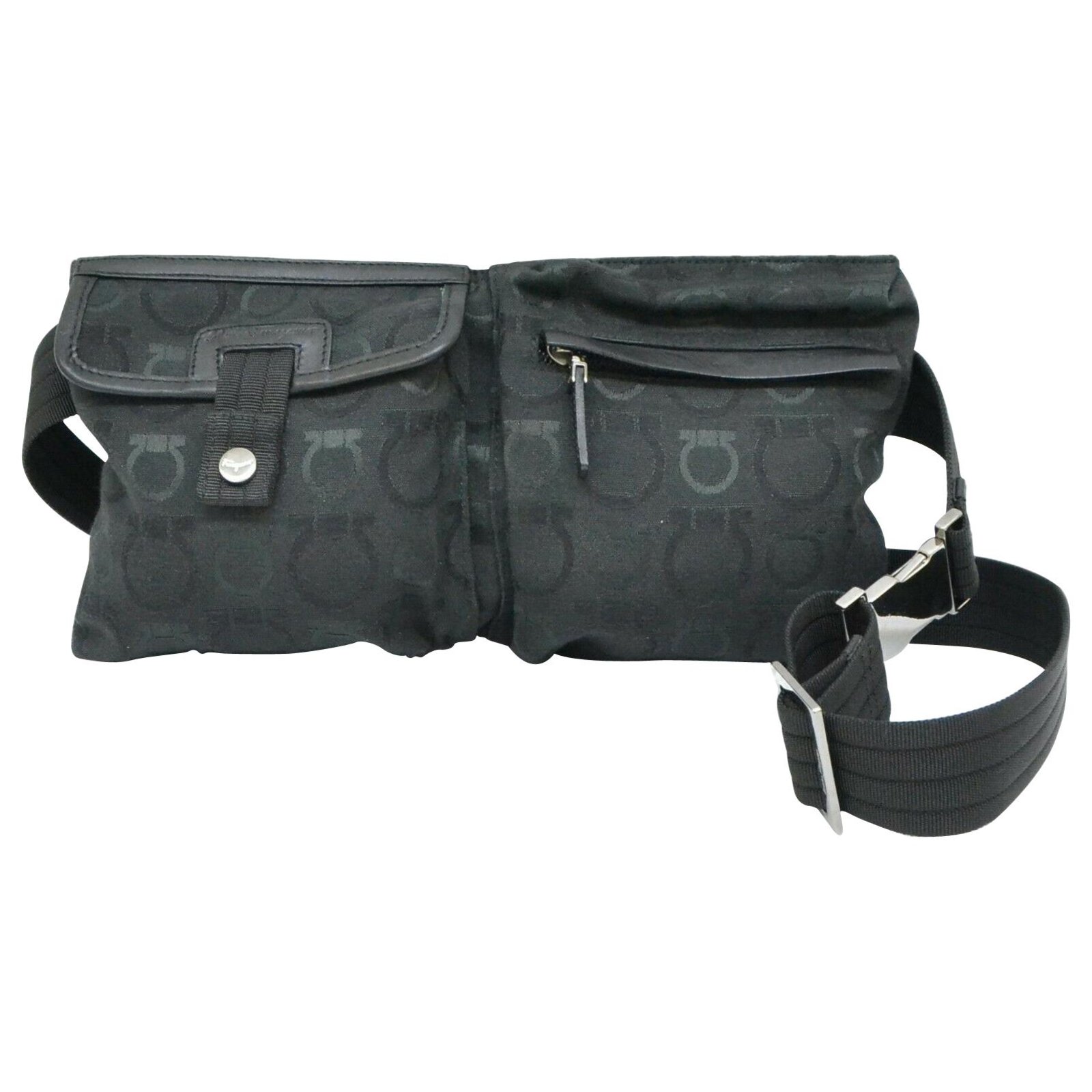 salvatore ferragamo fanny pack