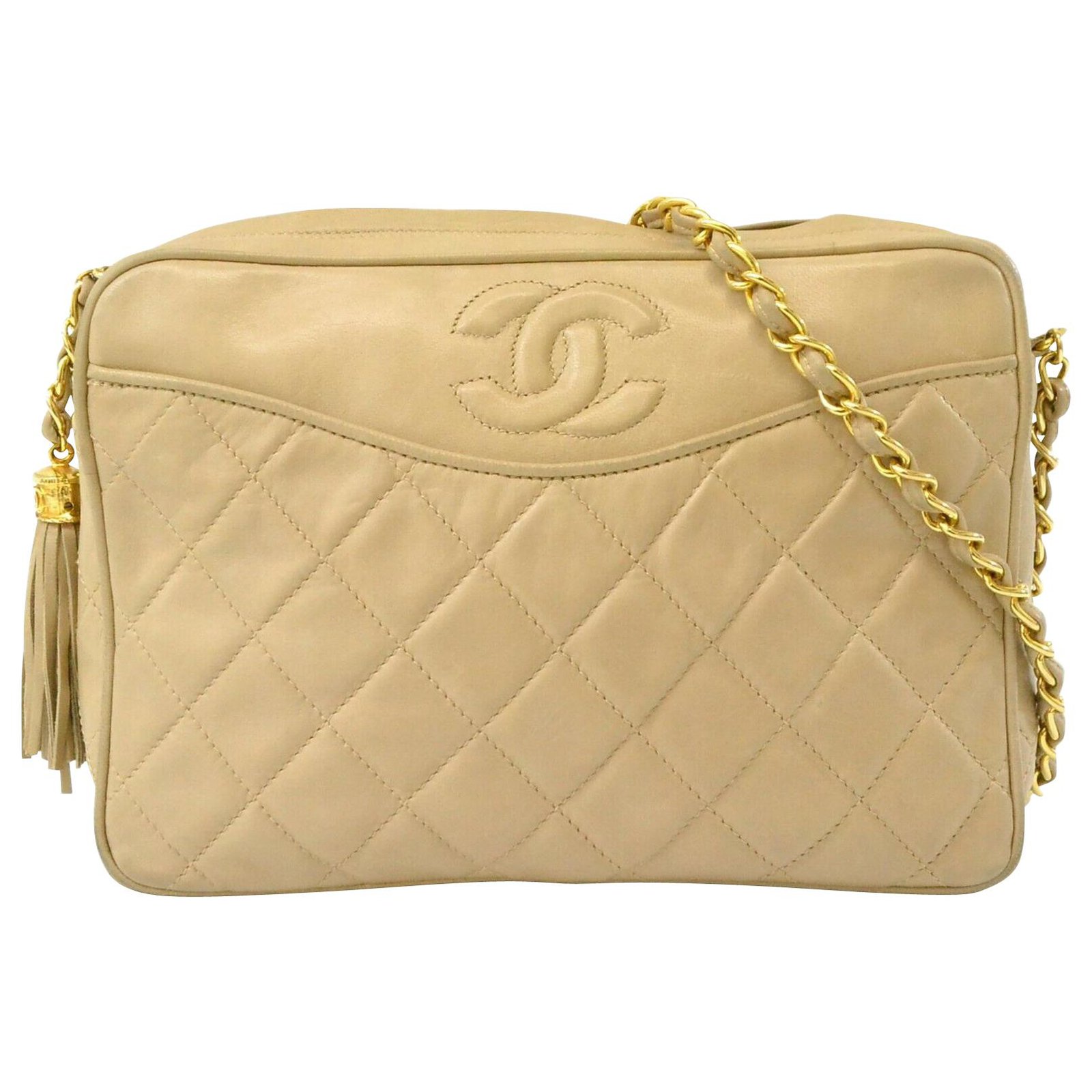 chanel pochette shoulder bag