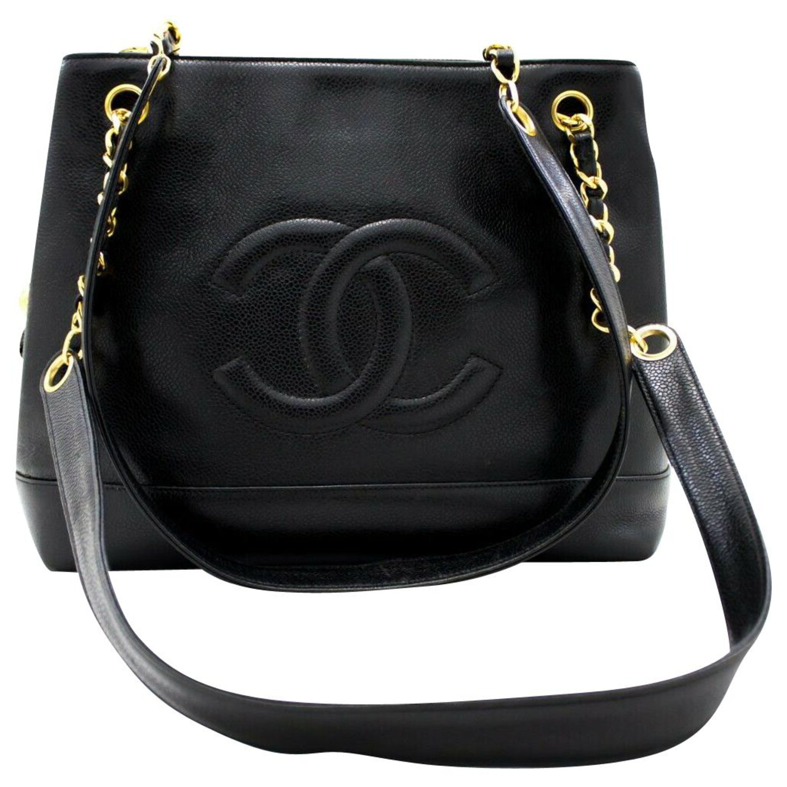 chanel pochette shoulder bag