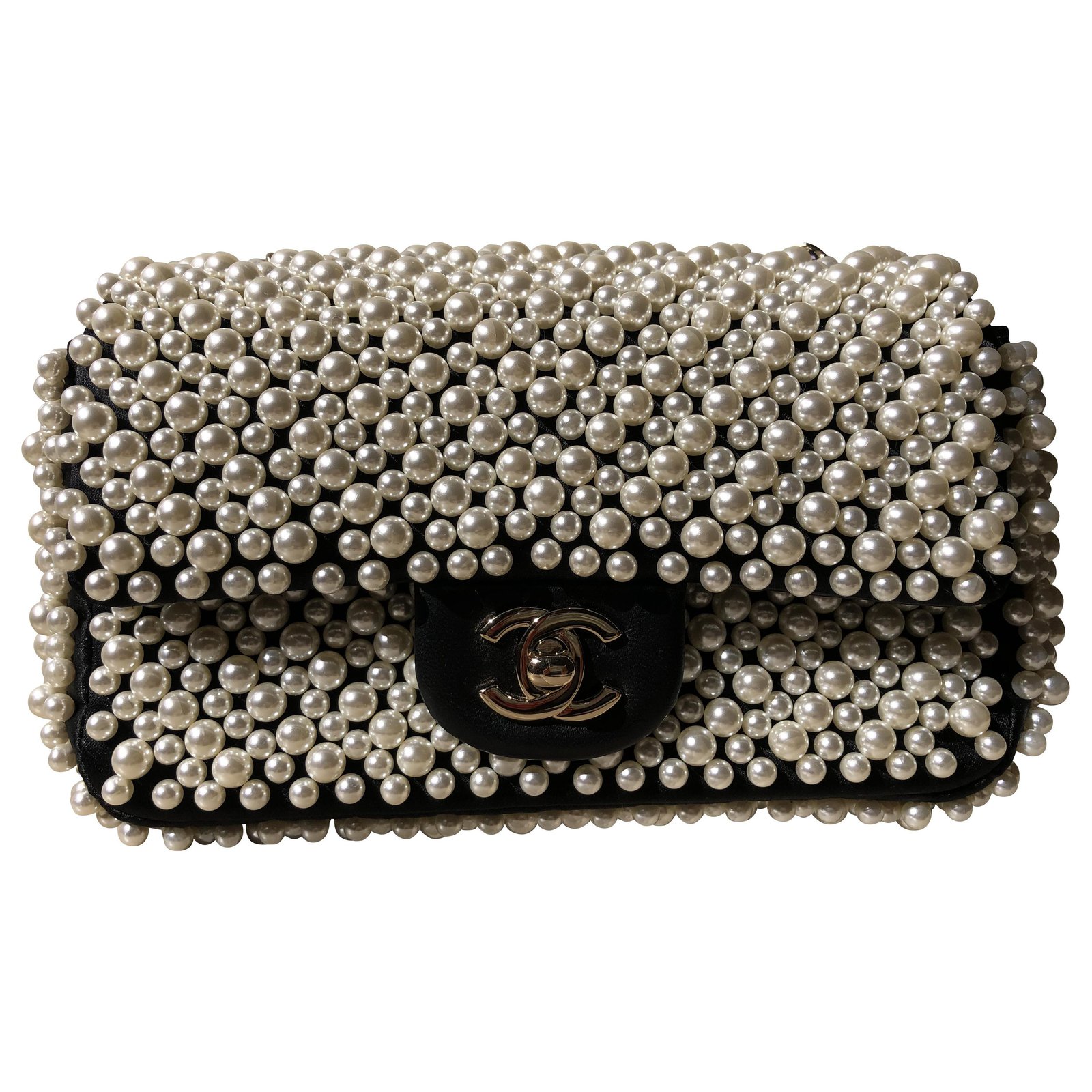 Timeless Chanel Pearl bag,limited Black Silk ref.216984 - Joli Closet
