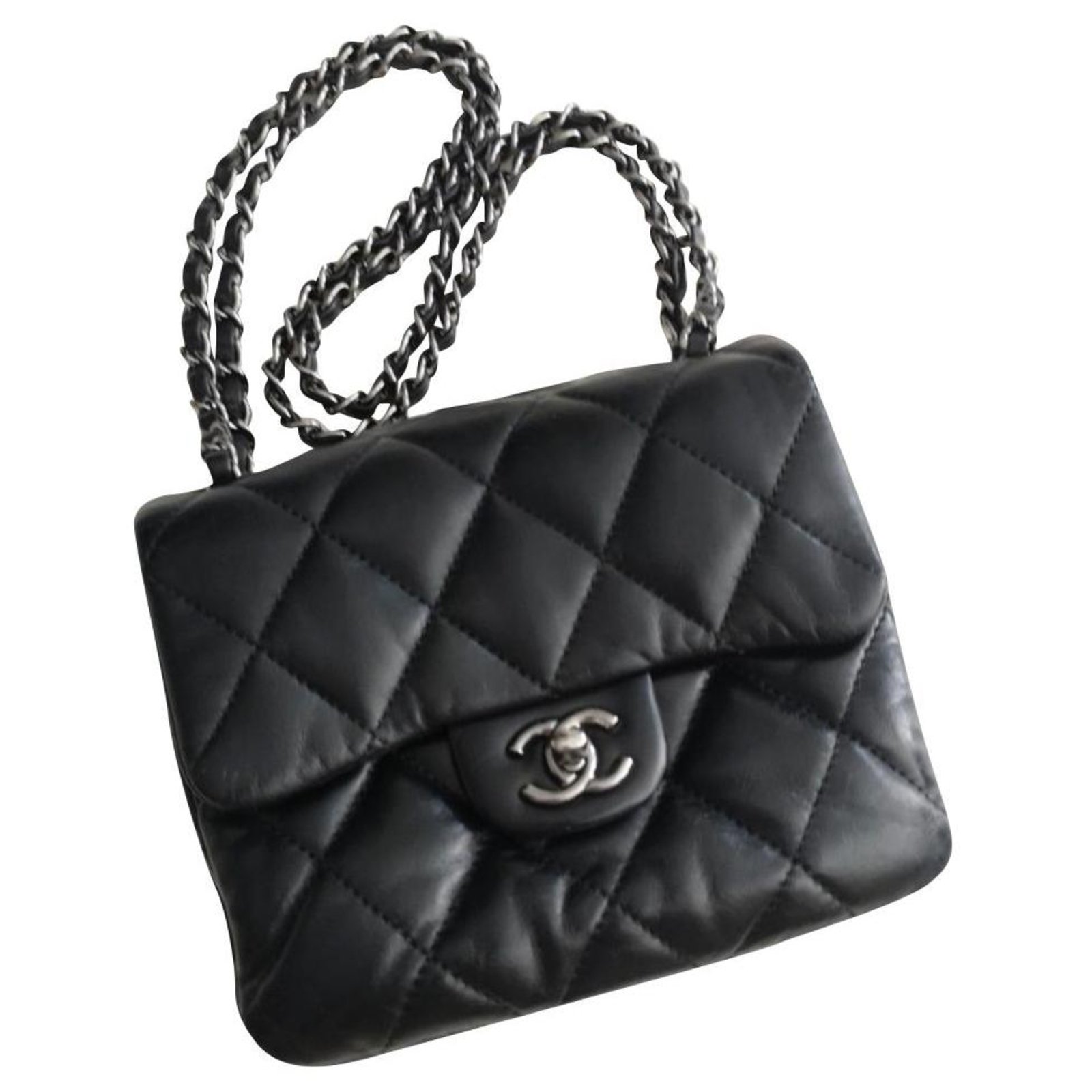 Timeless Chanel Square classic flap bag Black Leather ref.218540 - Joli  Closet
