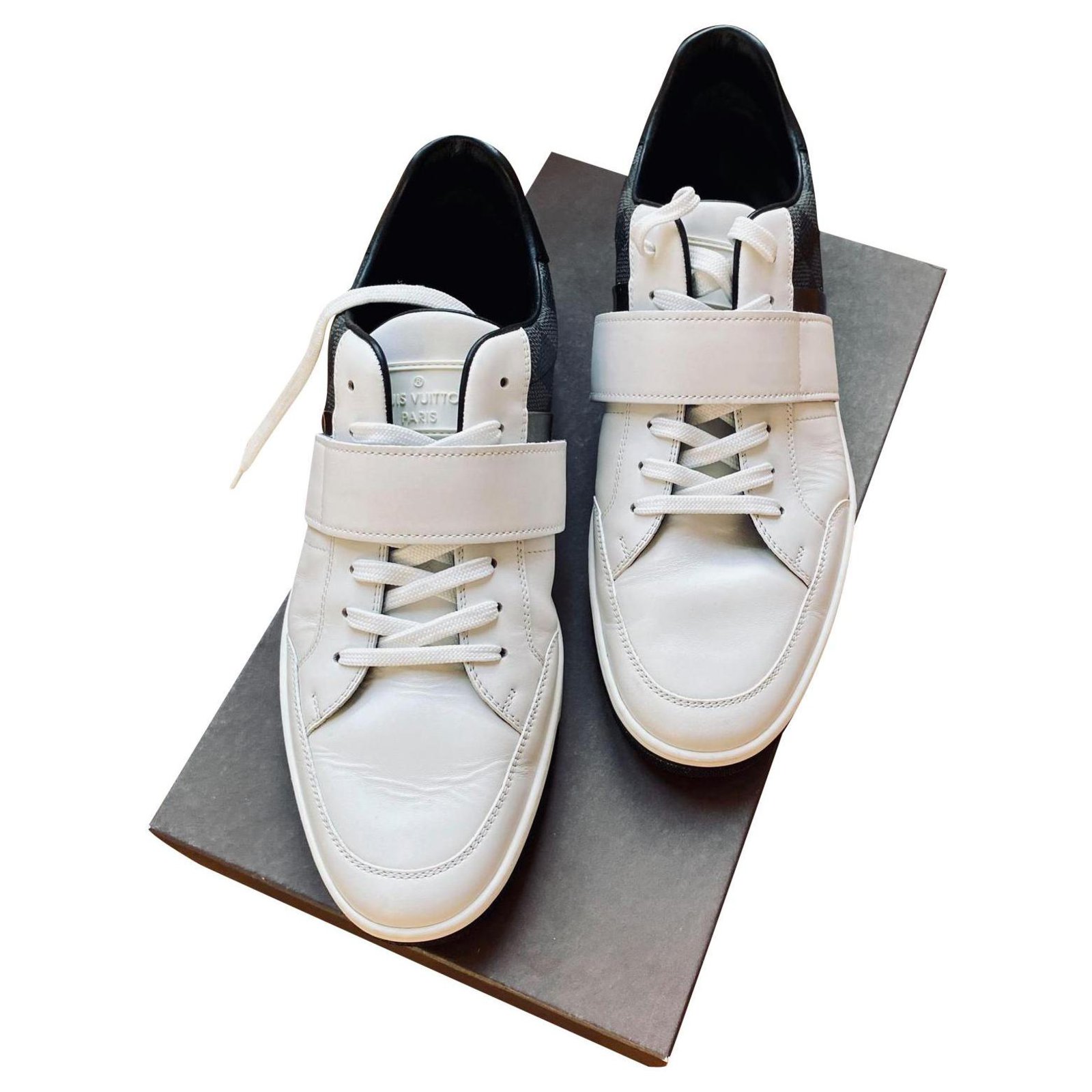LOUIS VUITTON COVER SNEAKERS Black White Leather Rubber ref.219559