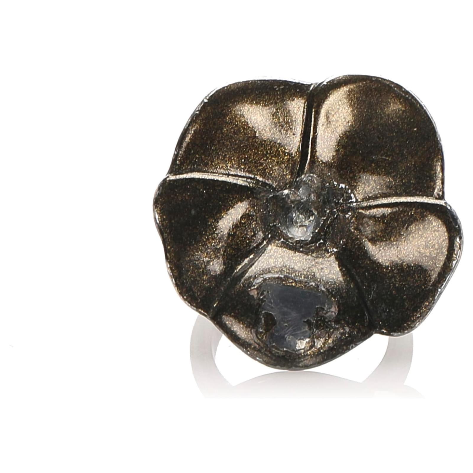 Bague Chanel Camélia Noir Métal ref.221574 Joli Closet