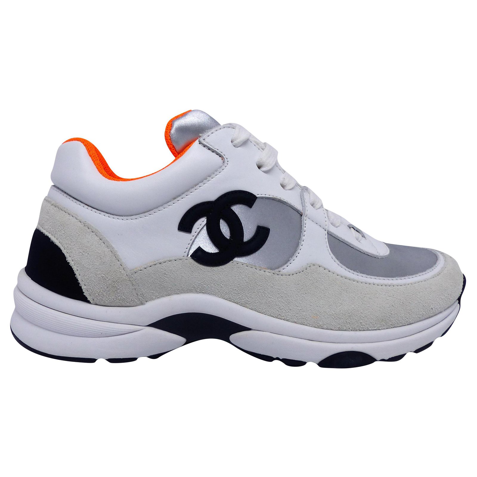 Chanel white and silver ankle trainers – Loop Generation