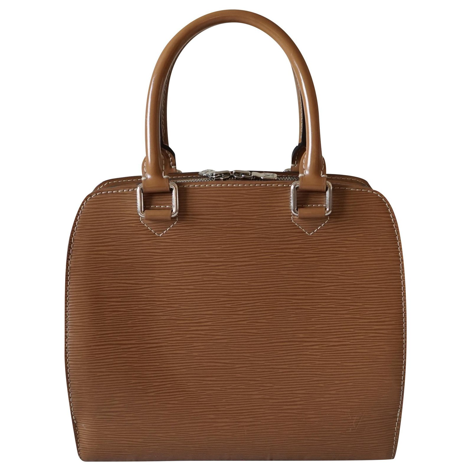 Louis Vuitton Handbags Handbags Leather Caramel ref.222815 - Joli Closet