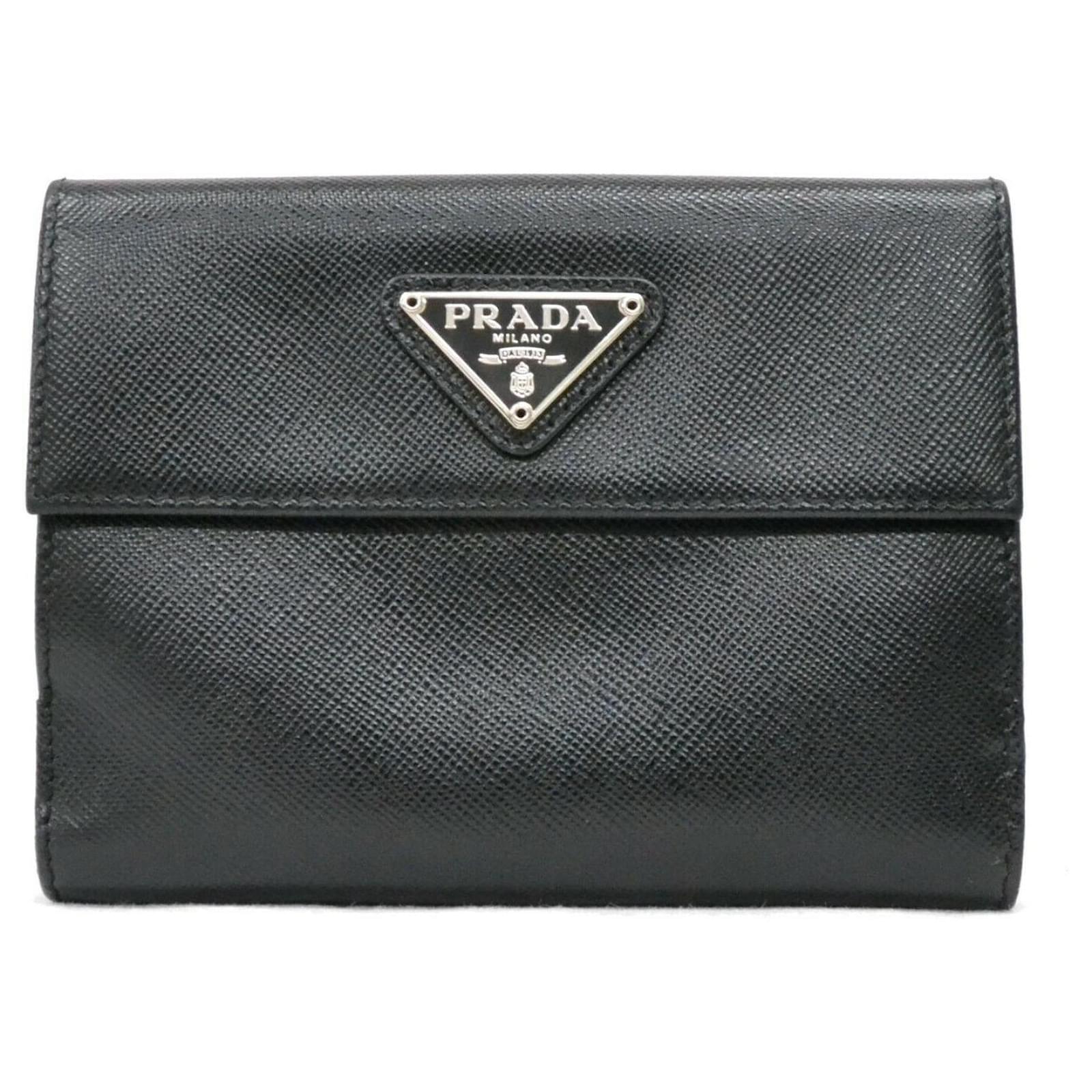 prada wallets women