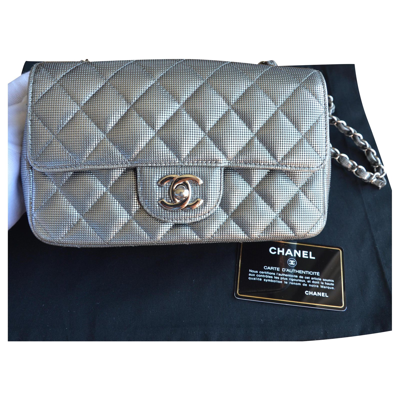 Chanel Timeless Classic Mini Silver Metallic Pixel Effect Bag Silvery  Leather ref.225215 - Joli Closet