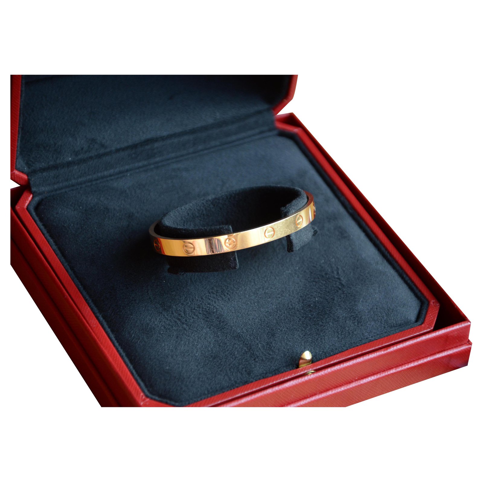 cartier love bangle serial number