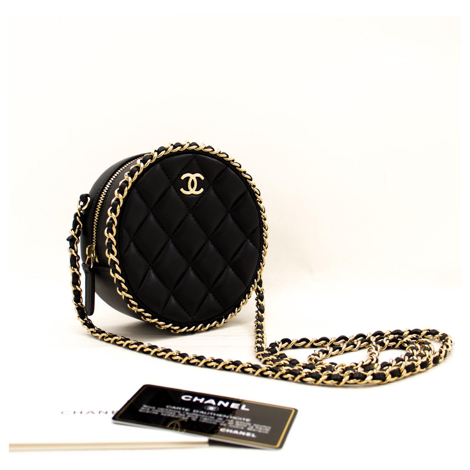 CHANEL Round Mini Small Chain Shoulder Bag Crossbody Black Quilted Leather  ref.228516 - Joli Closet