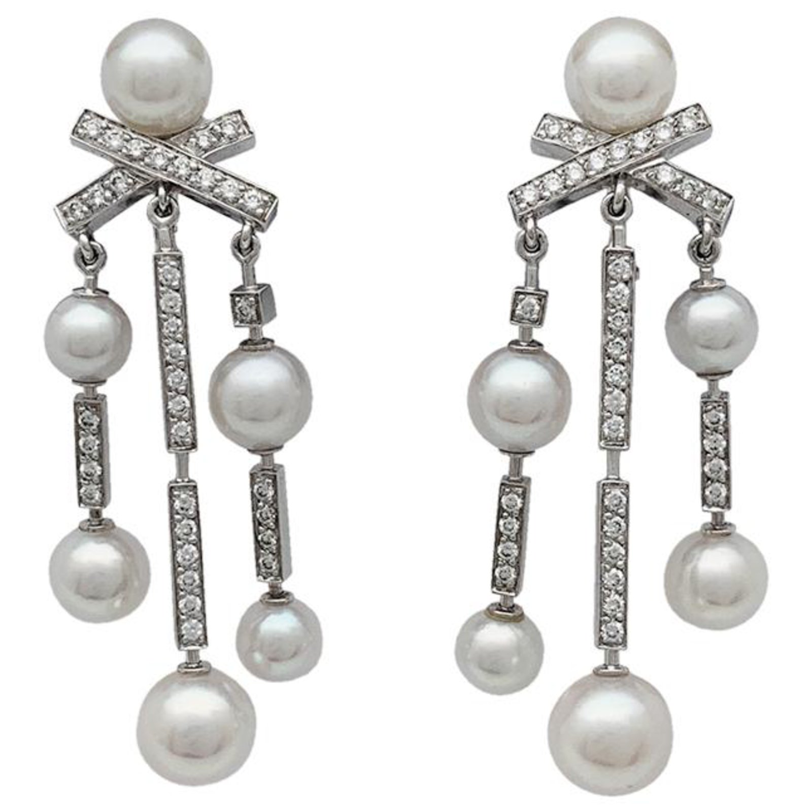 Chanel Matelassé model earrings in white gold, DIAMONDS AND PEARLS.  ref.229589 - Joli Closet