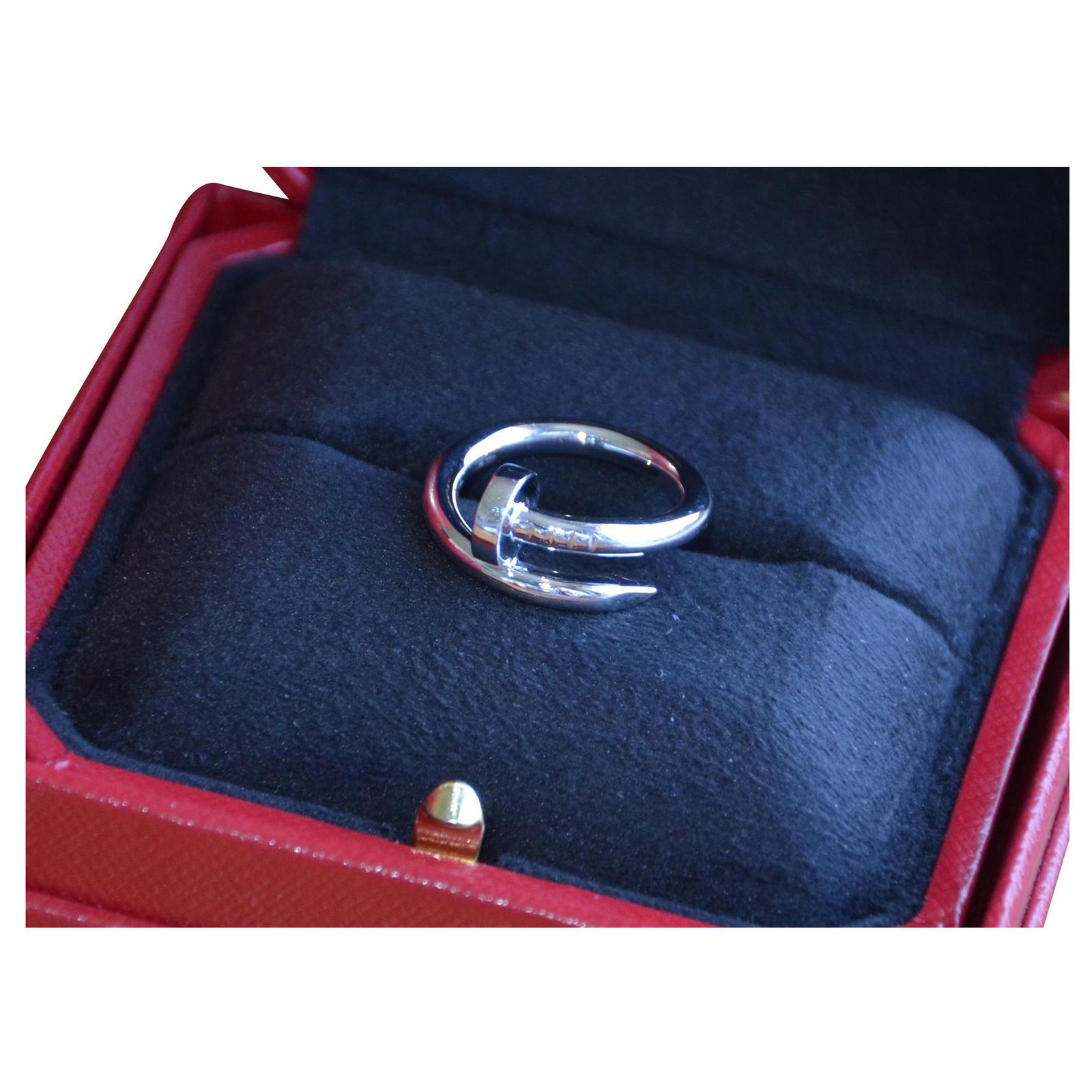 916 Gold Cartier design ring, Luxury, Accessories on Carousell