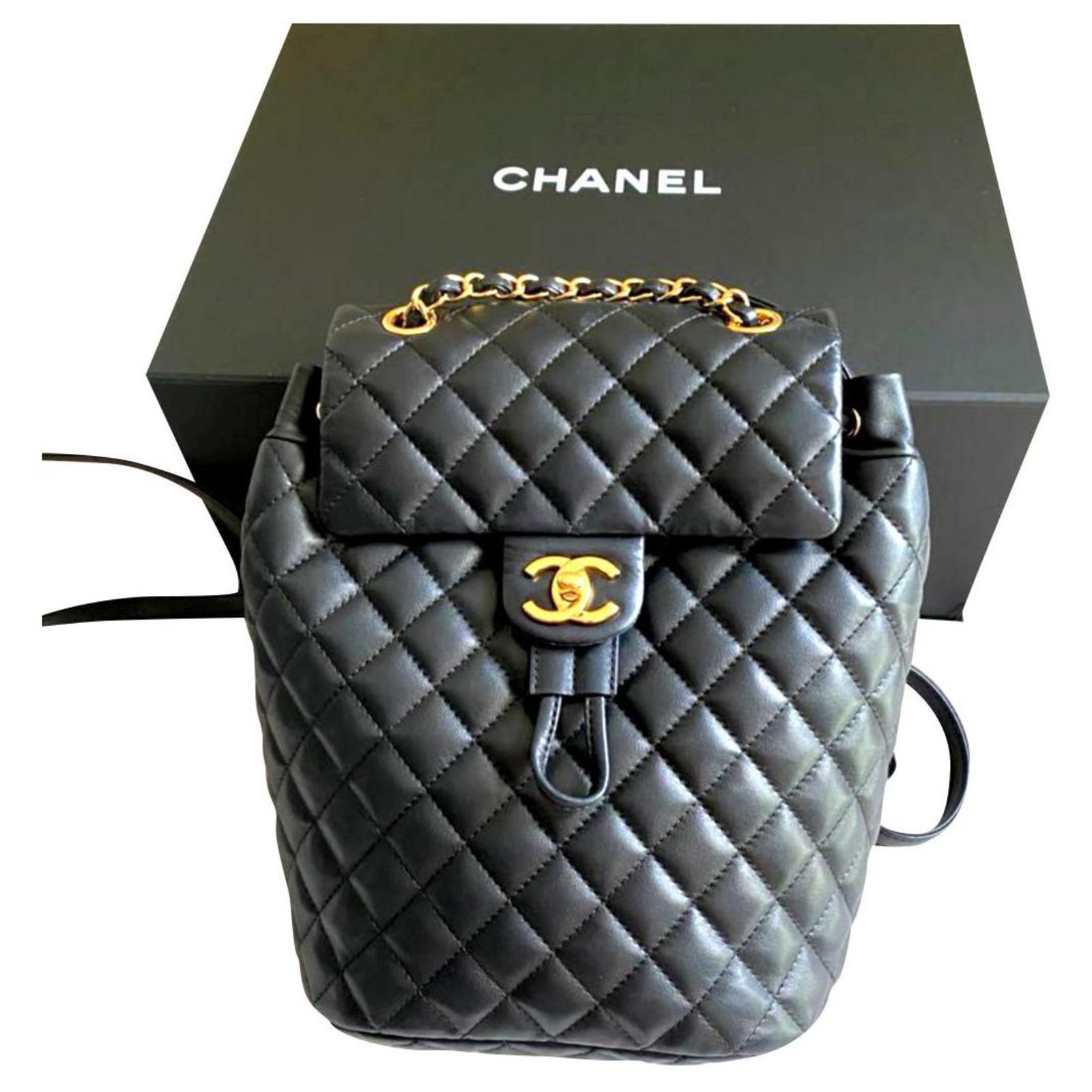 Chanel urban spirit backpack bag Black Leather ref.230981 - Joli Closet