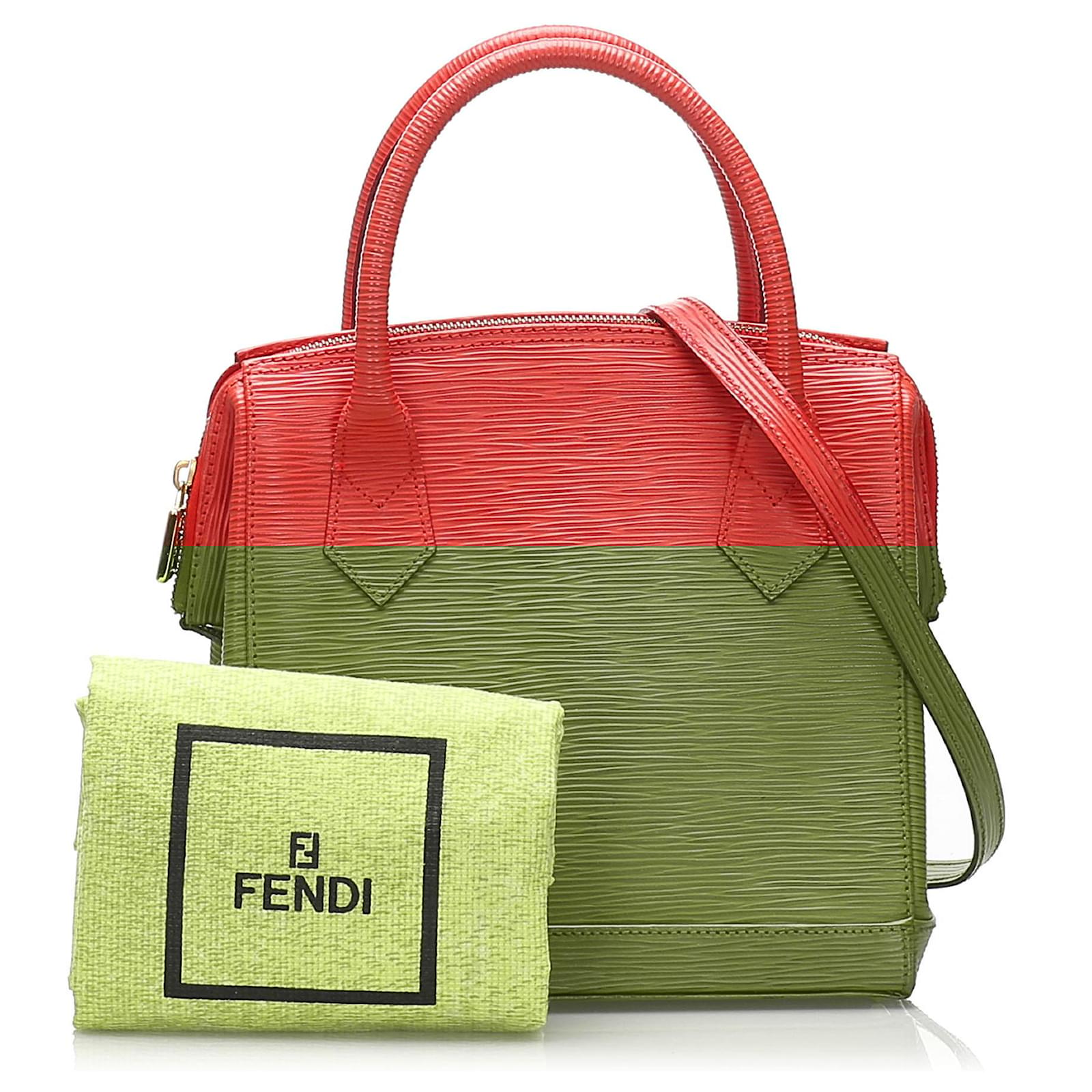 red fendi bolsa
