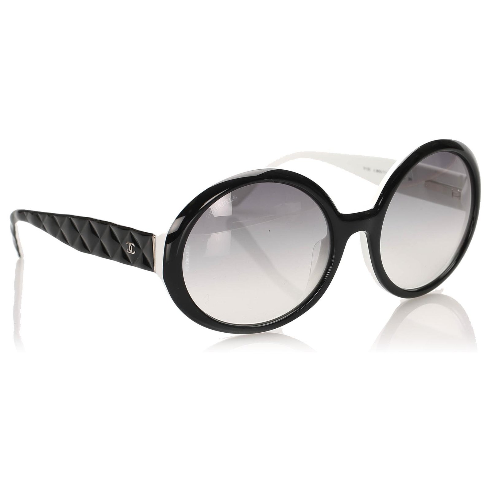 Chanel Black Round Tinted Sunglasses Plastic ref.232070 - Joli Closet