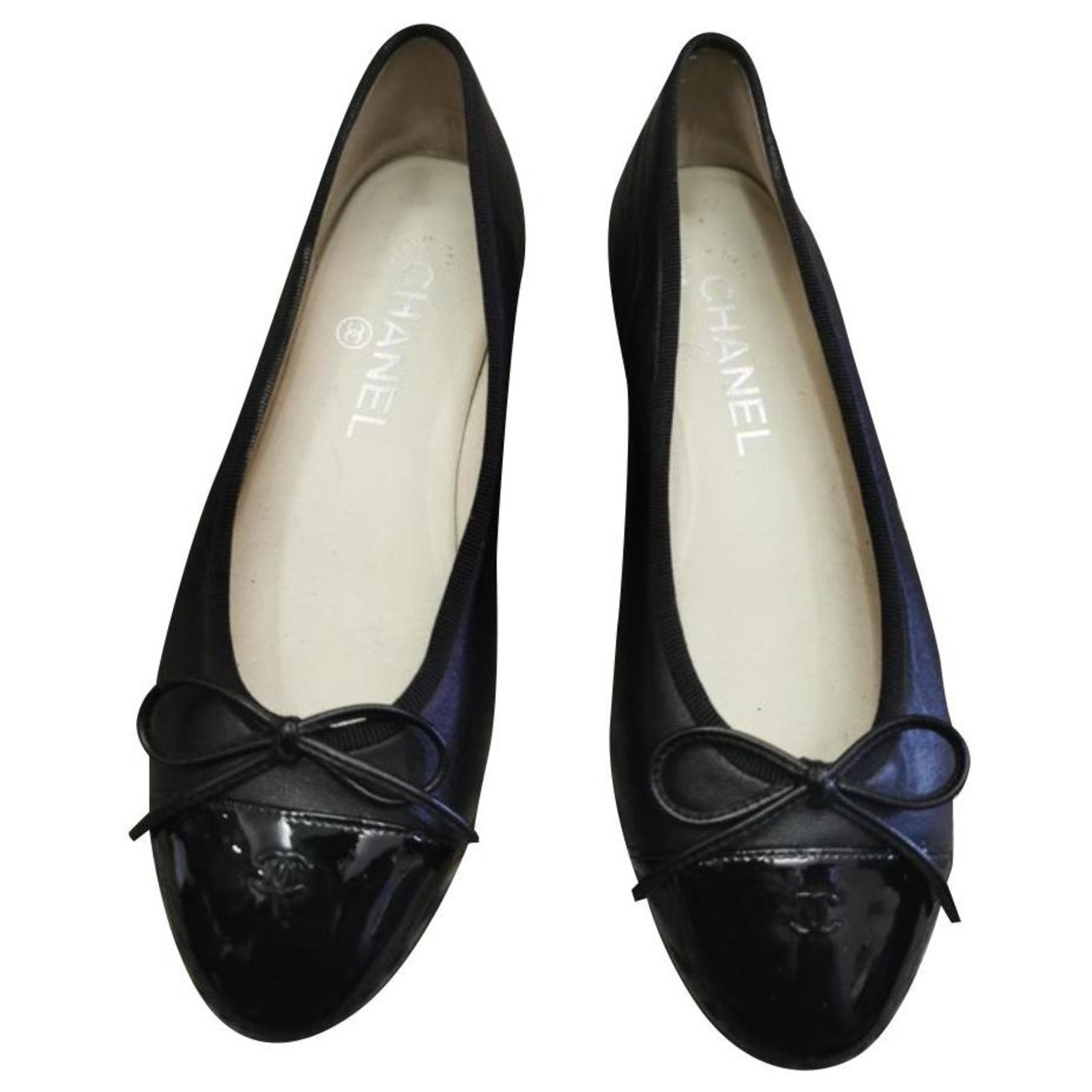 Chanel Ballet flats Black Leather ref.233128 - Joli Closet