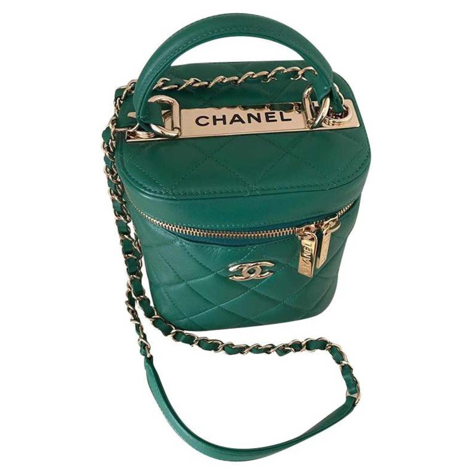CHANEL VANITY CASE BAG NEW Green Leather ref.229621 - Joli Closet