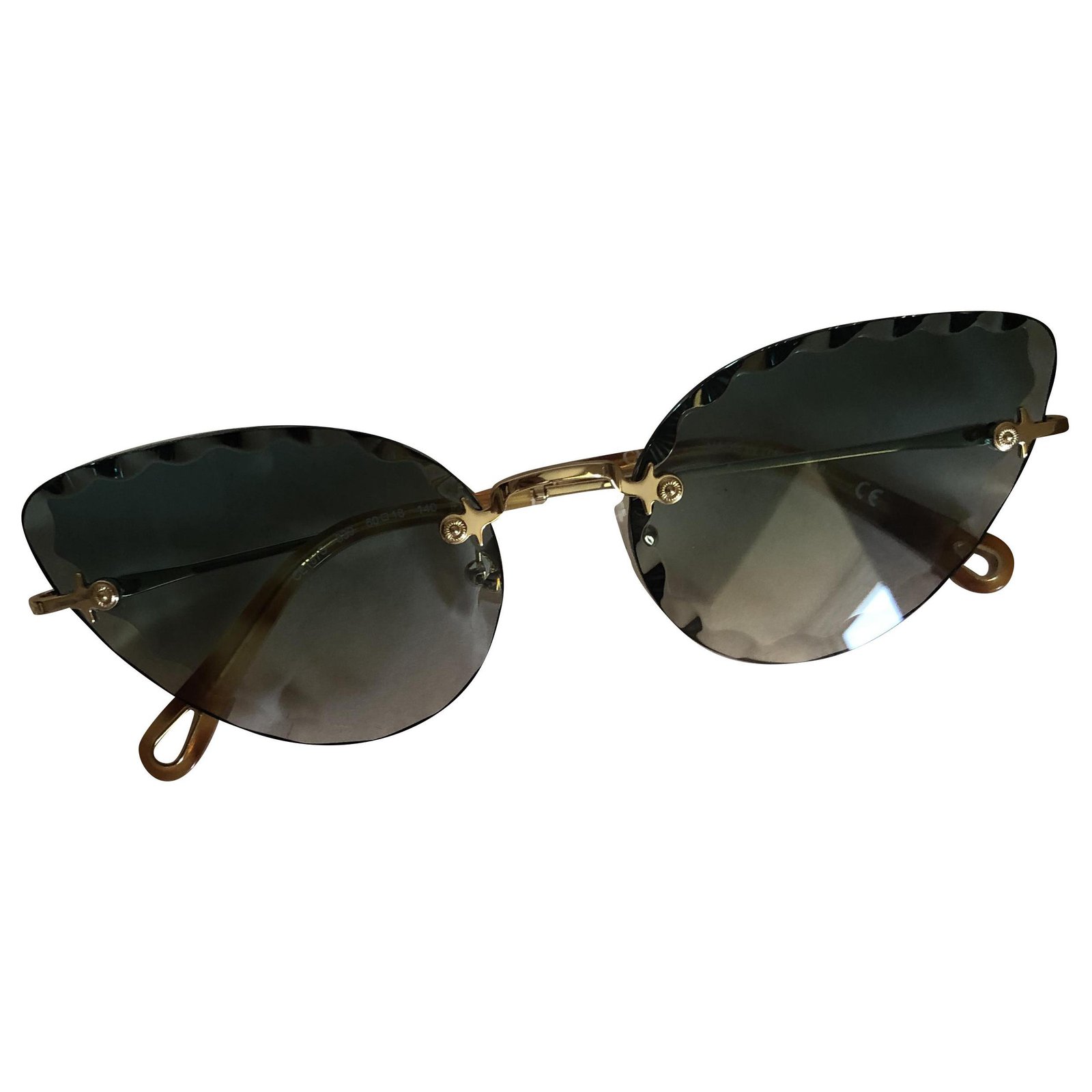 Louis Vuitton Desmayo Cat-Eye Sunglasses - Gold Sunglasses