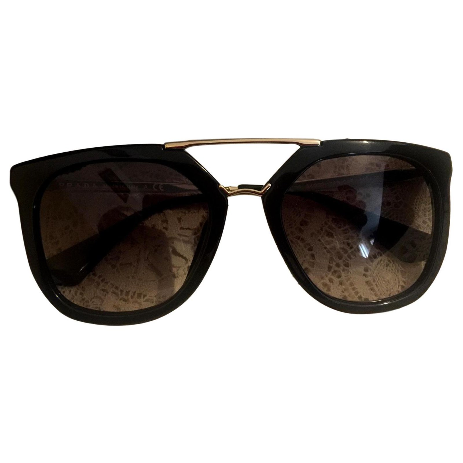 Prada Lunette de soleil Métal Plastique Verre Noir  - Joli Closet