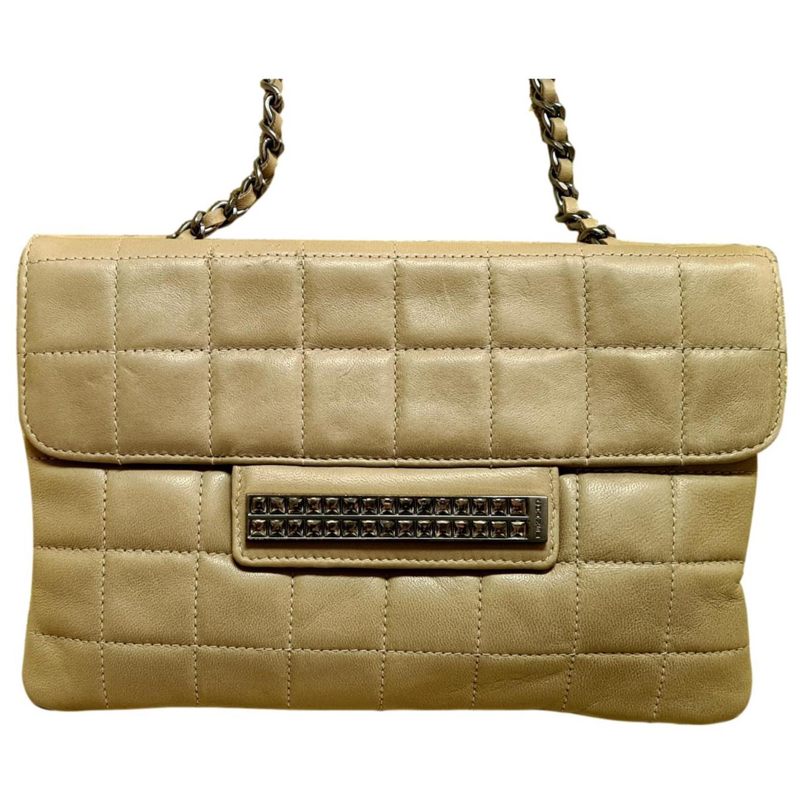 Chanel Handbags Beige Leather ref.238841 - Joli Closet