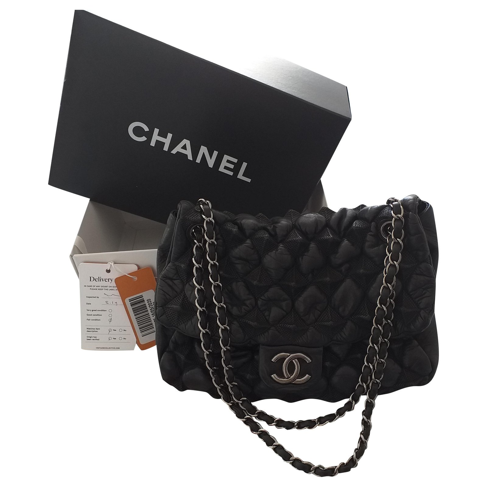 2.55 Chanel chesterfield puffer Black Leather ref.239020 - Joli Closet