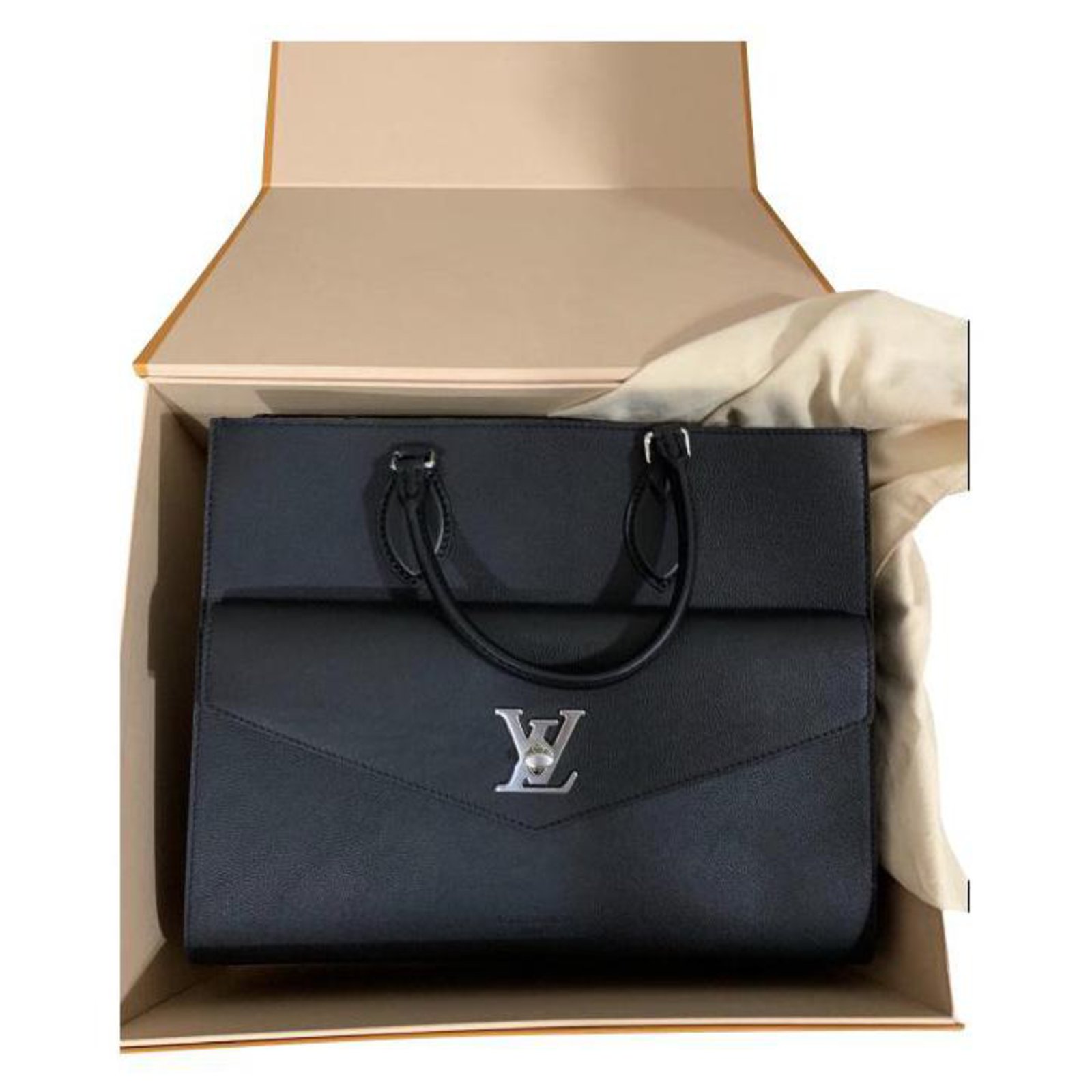 Lockme Shopper Bag - Luxury Lockme Leather Black