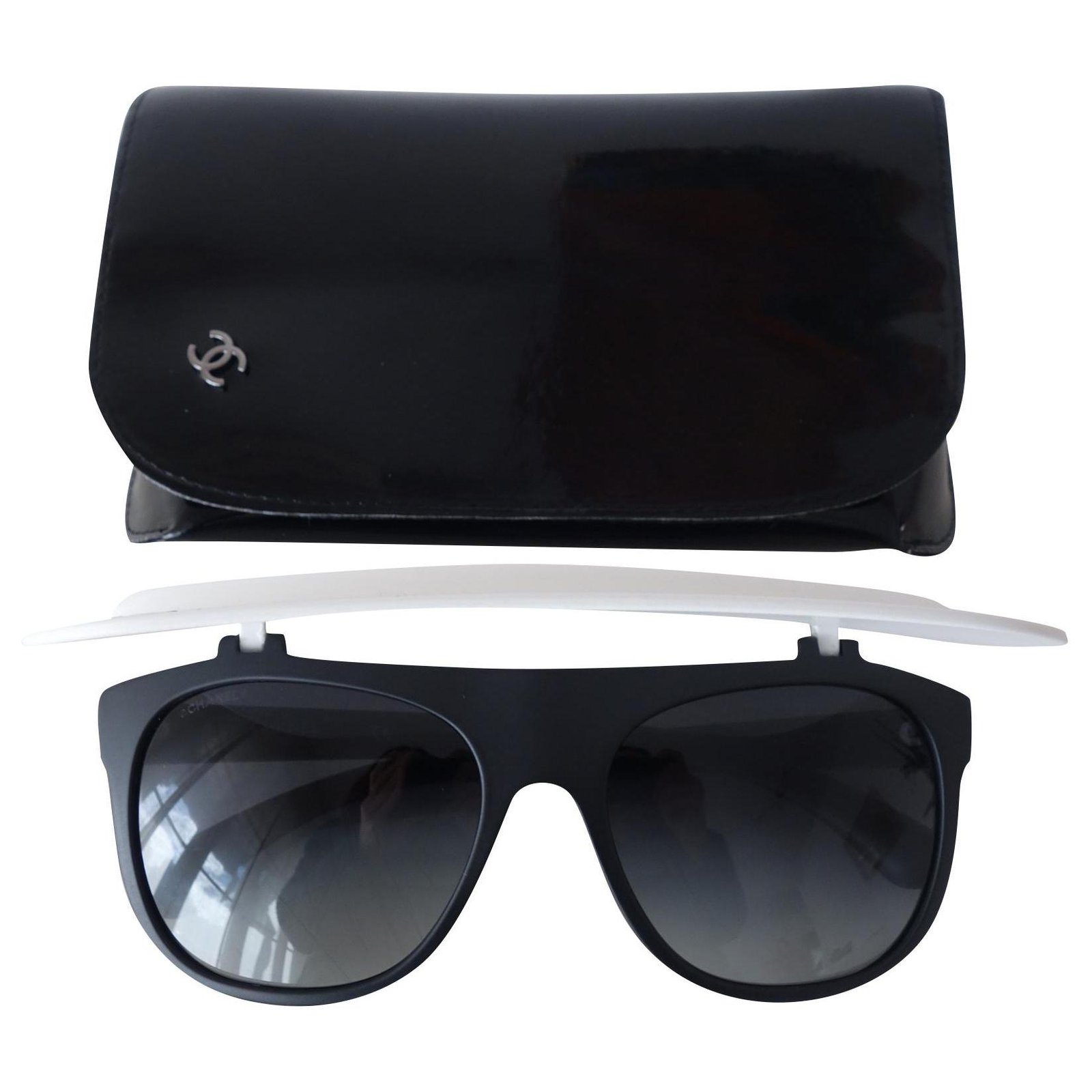 Chanel collector sunglasses Black White ref.239649 - Joli Closet