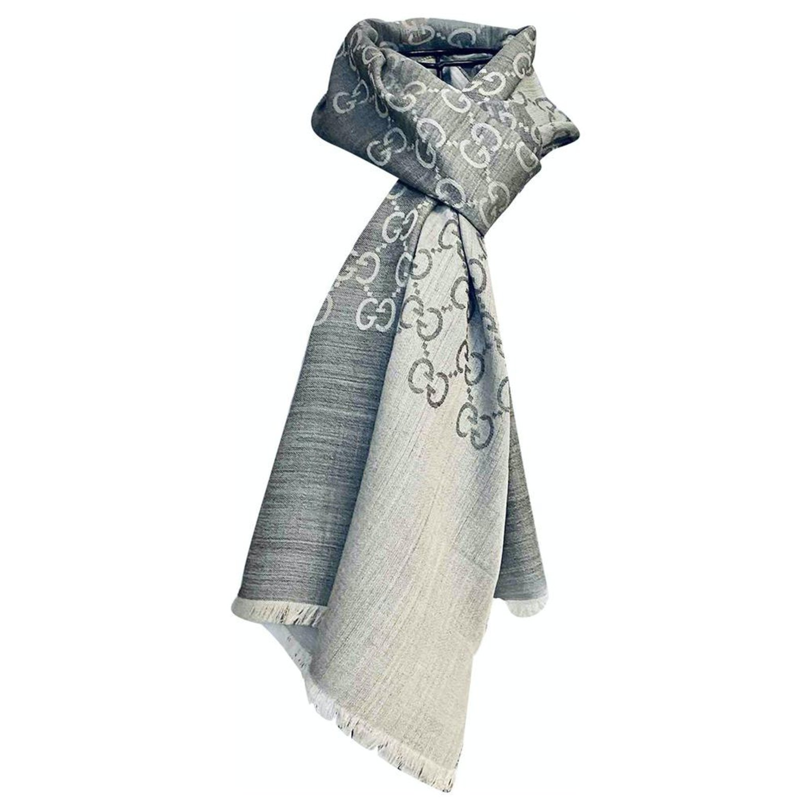 Gucci scarf with all over GG logo NEW WORN 45x180 cm Grey Silk Wool ref.243242 - Joli Closet