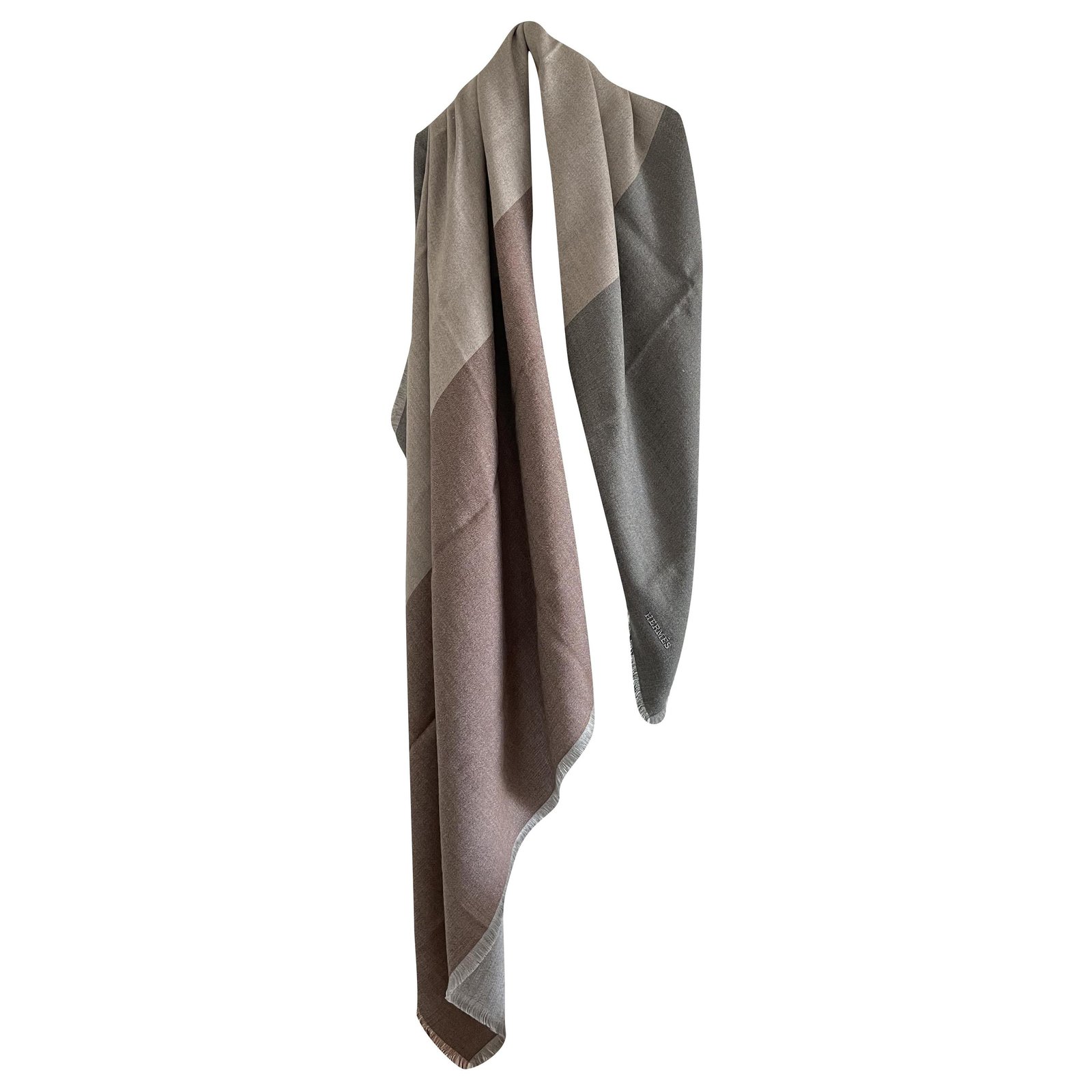Hermès Carré H 120 flag Beige Grey Silk Cashmere ref.244473 - Joli
